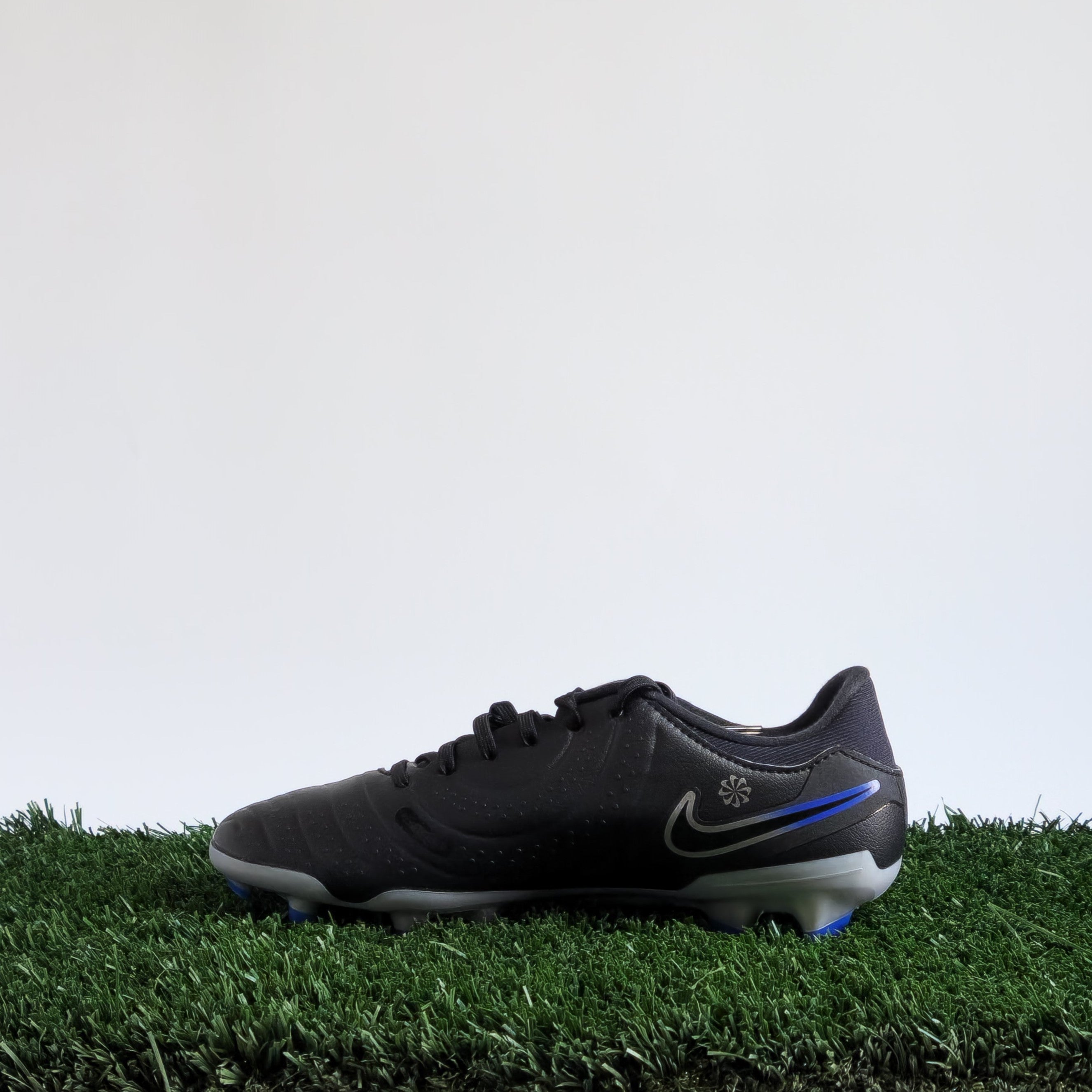 Nike Legend 10 Academy FG/MG - DV4337-040