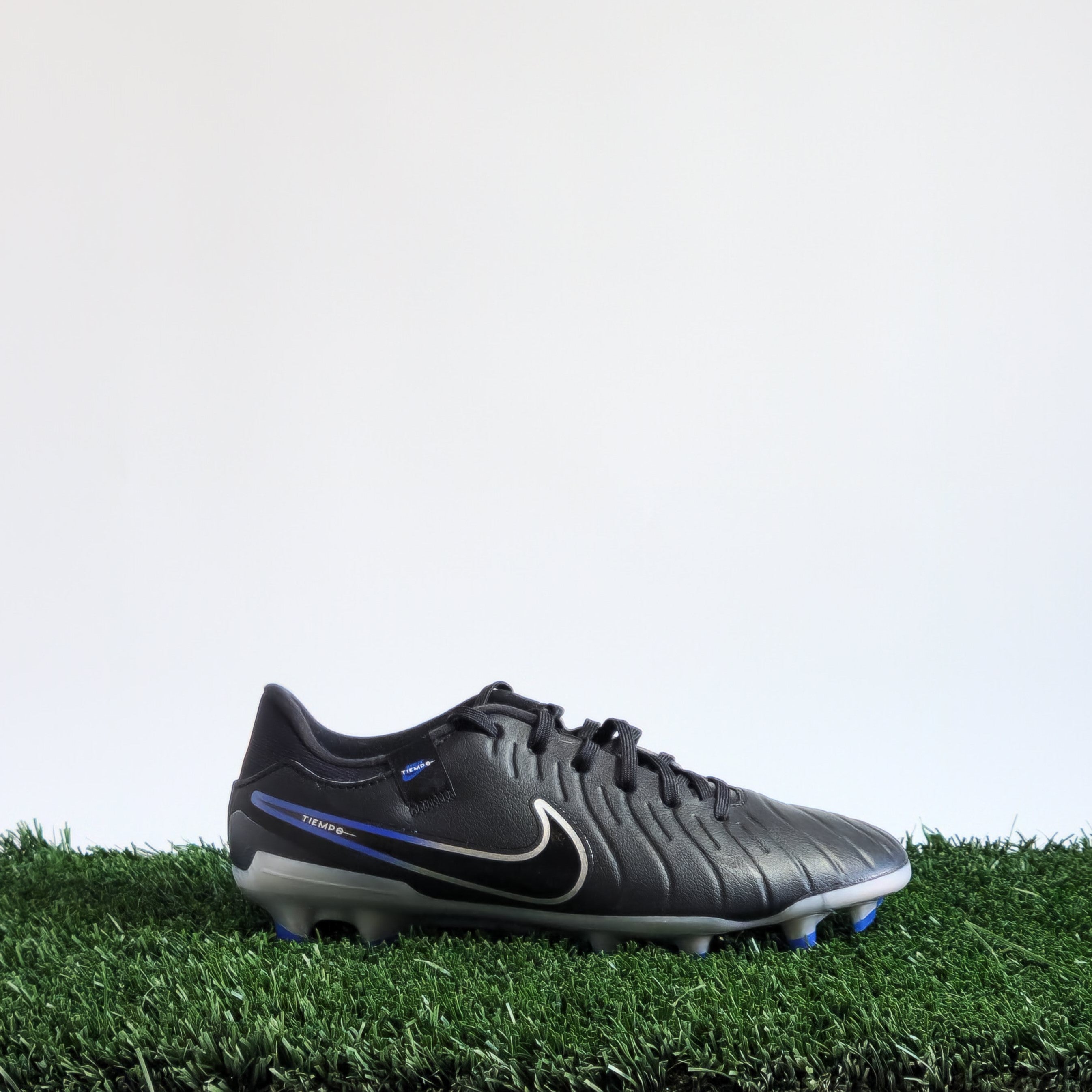Nike Legend 10 Academy FG/MG - DV4337-040