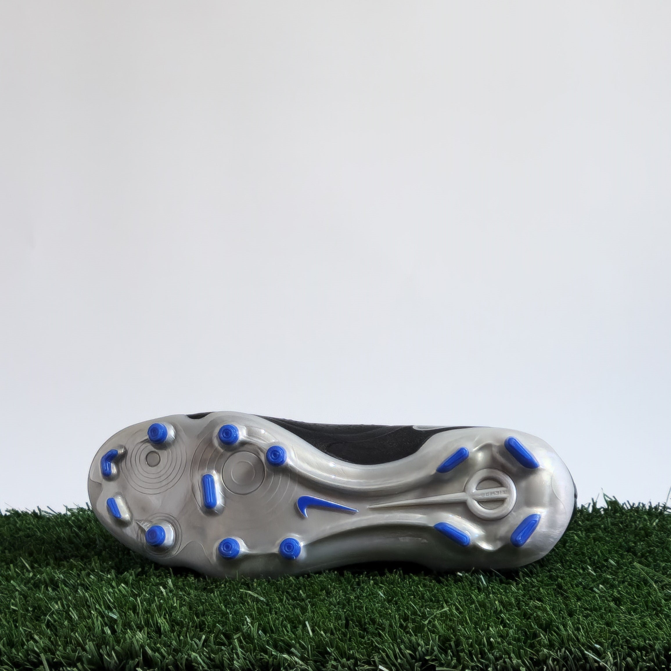 Nike Legend 10 Academy FG/MG - DV4337-040
