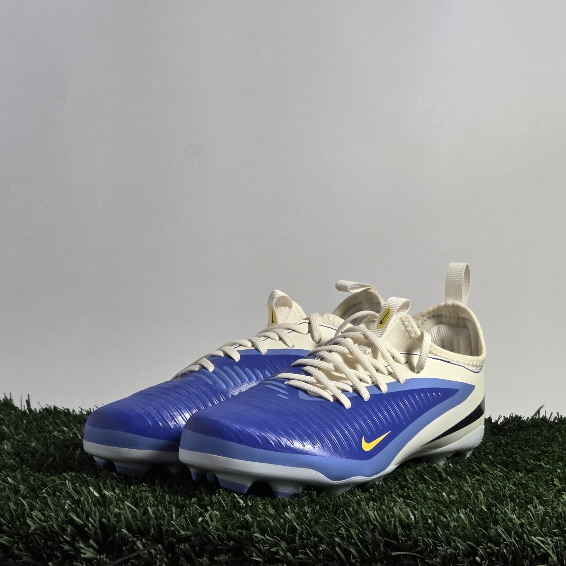 Nike Jr Phantom 6 Low ACAD FG/MG LV8 - IH1192-400