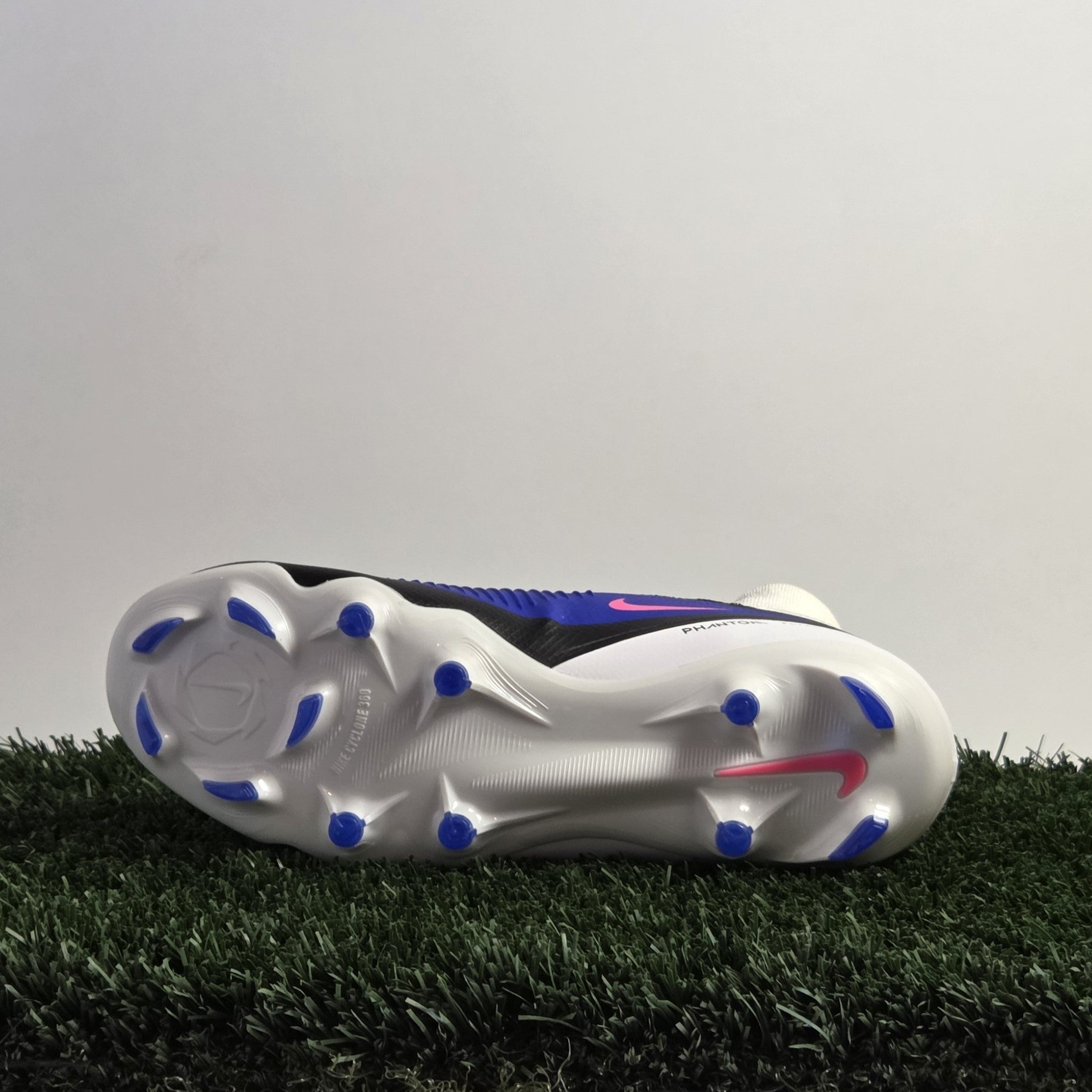 Nike Phantom 6 High Pro - HQ2311-446