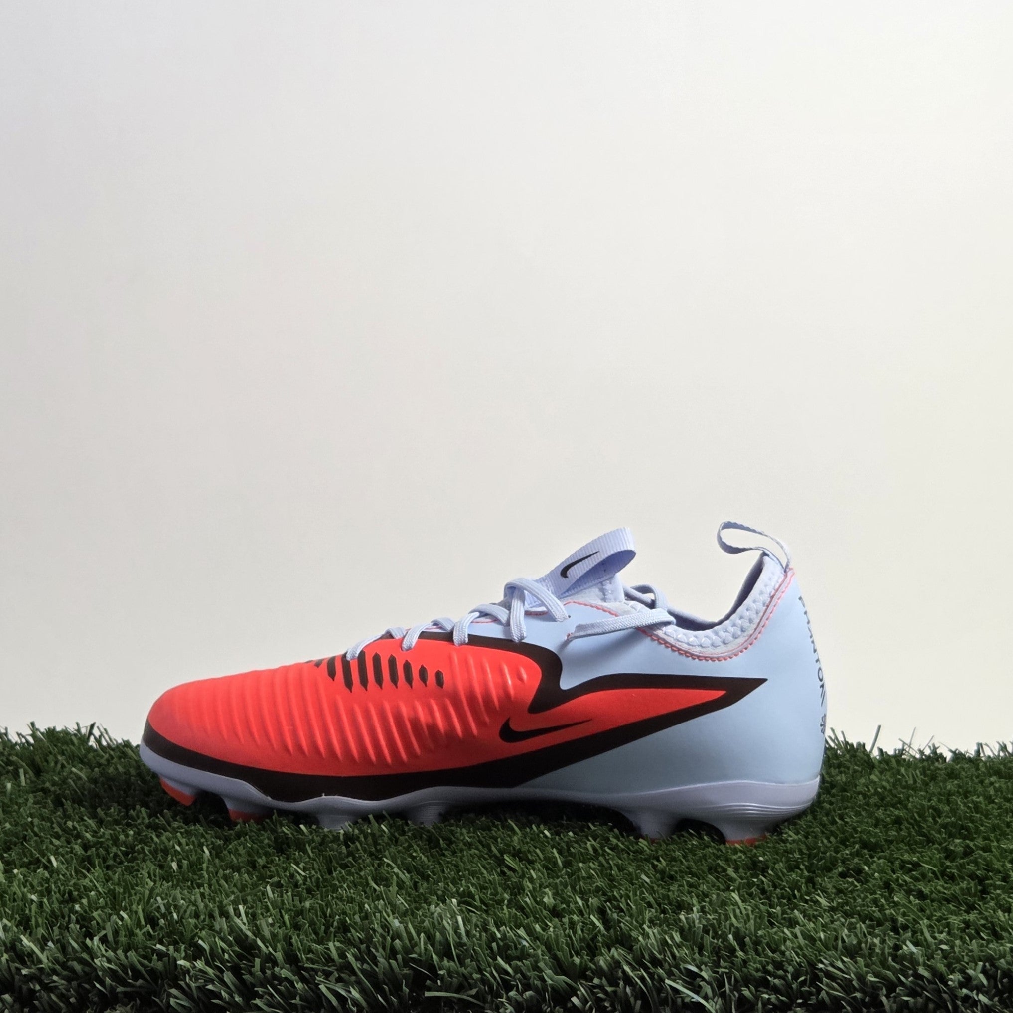 Nike Jr Phantom 6 Low Academy FG/MG - HM9203-400