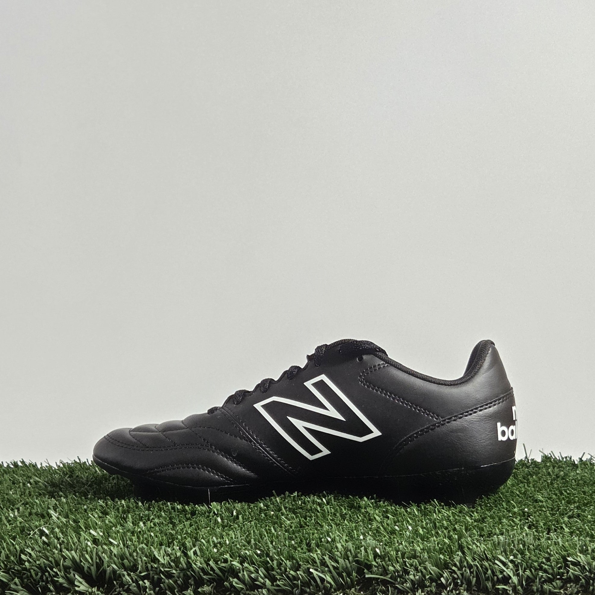 New Balance 422 V2 Academy FG (D Medium) - MS43FBK2