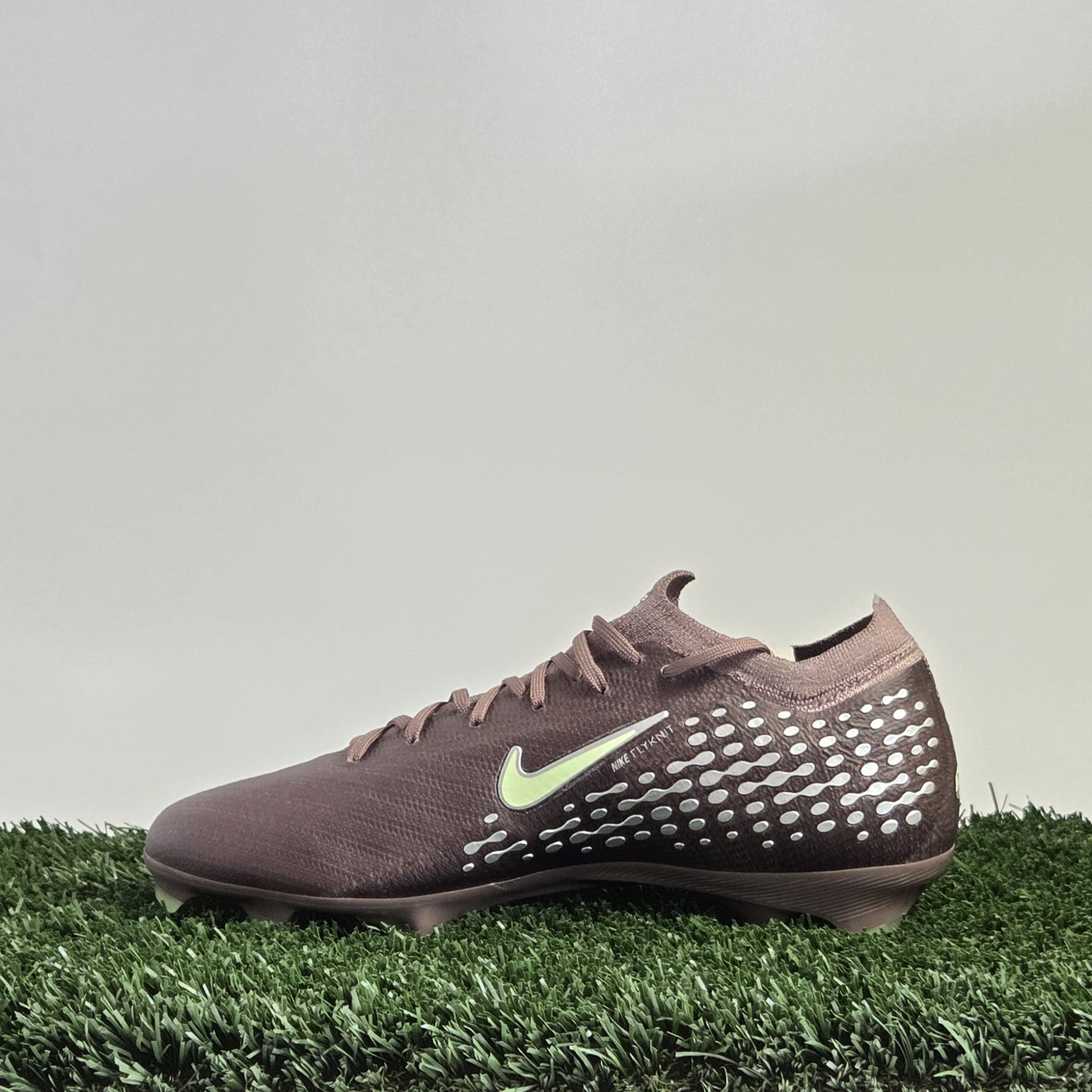 Nike Mercurial Vapor 16 Pro "Kylian Mbappé" FG - FQ8689-200