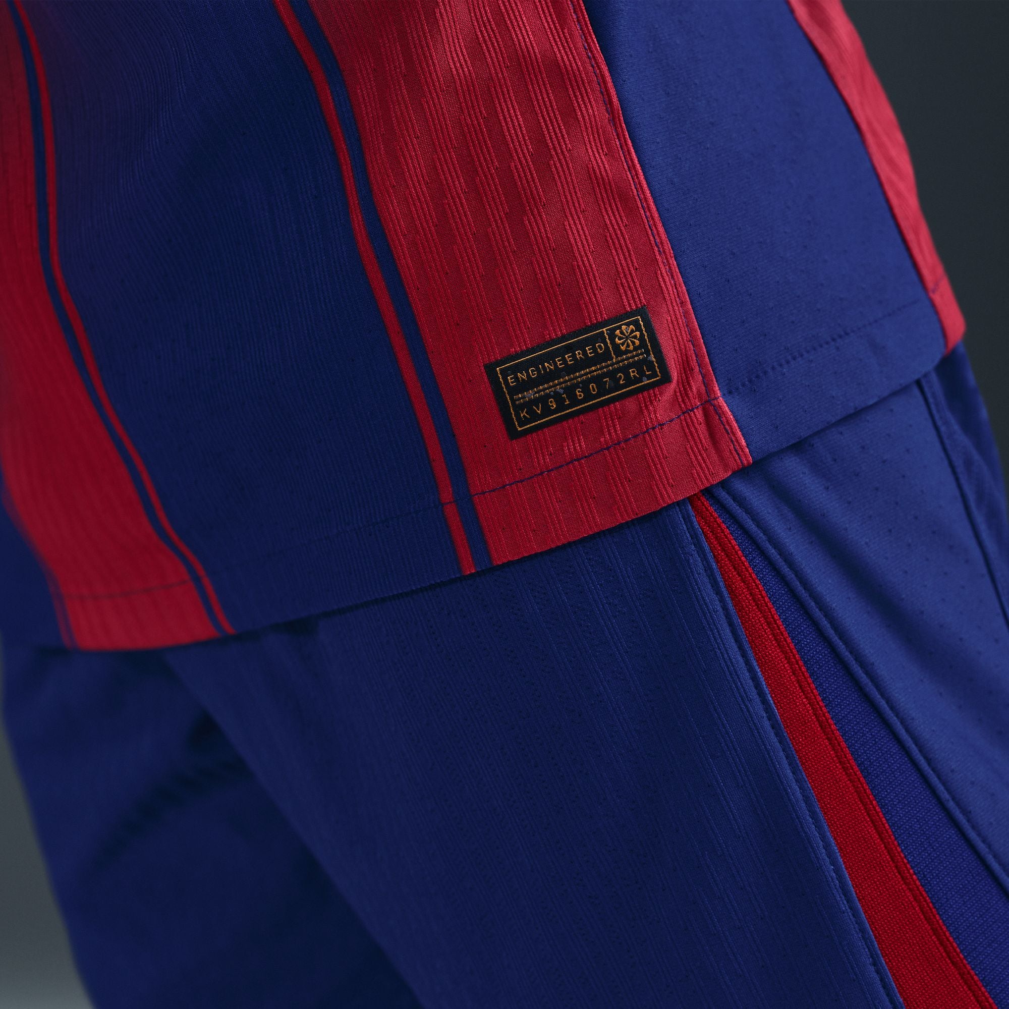 Nike FC Barcelona 25/26 Authentic Home Jersey - HJ4544-456