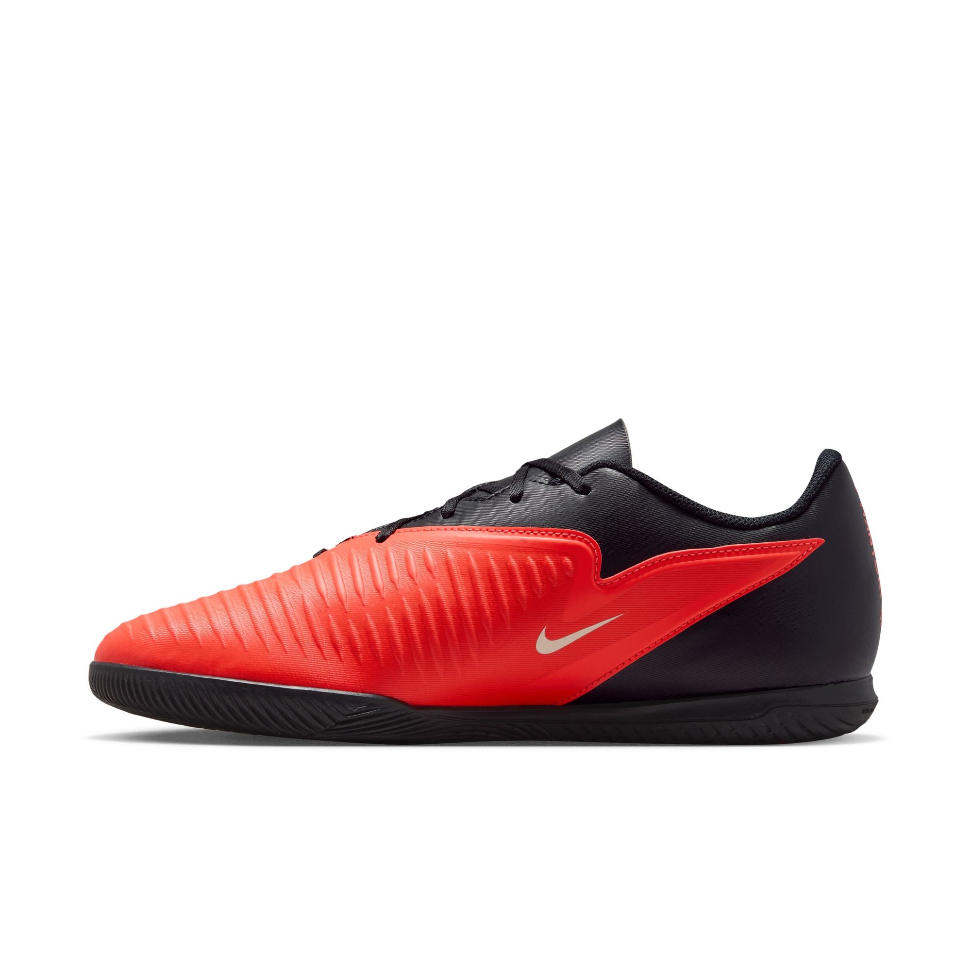 Nike Phantom 6 Low Club IC - HQ2323-600
