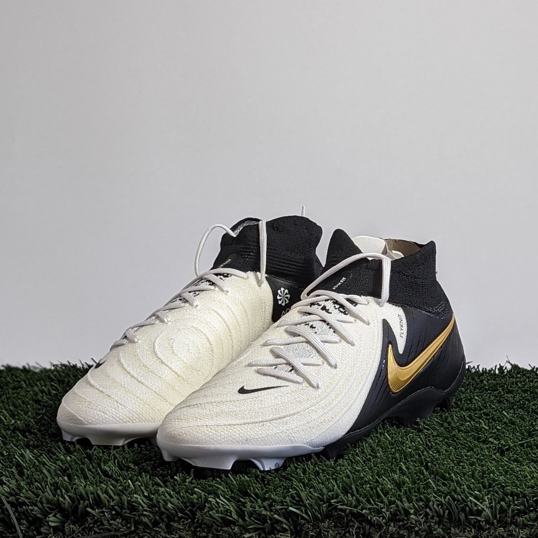 Nike Phantom Luna II Pro FG - FJ2575-100