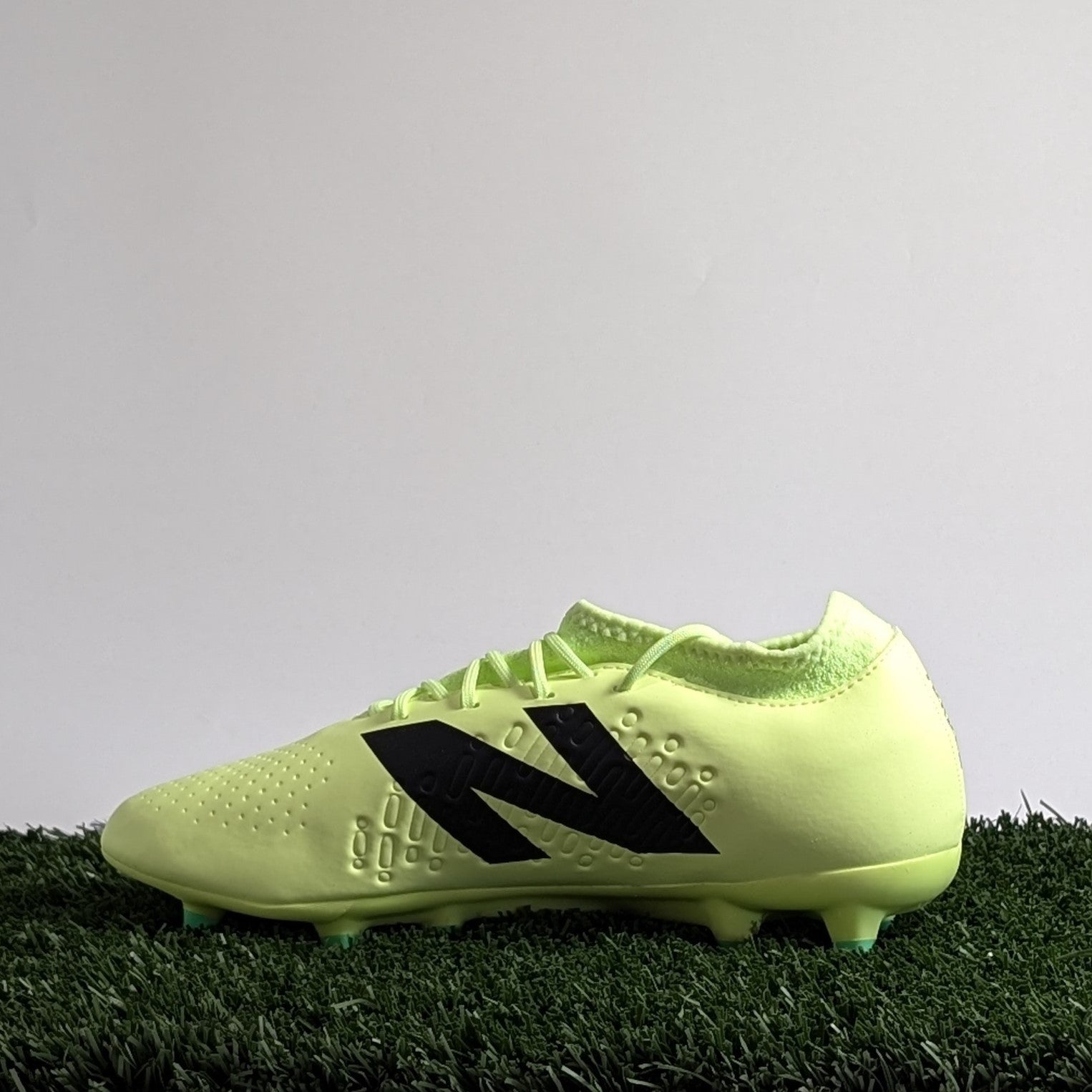 New Balance Tekela Magique FG V4+ (D Medium) - ST3FL45
