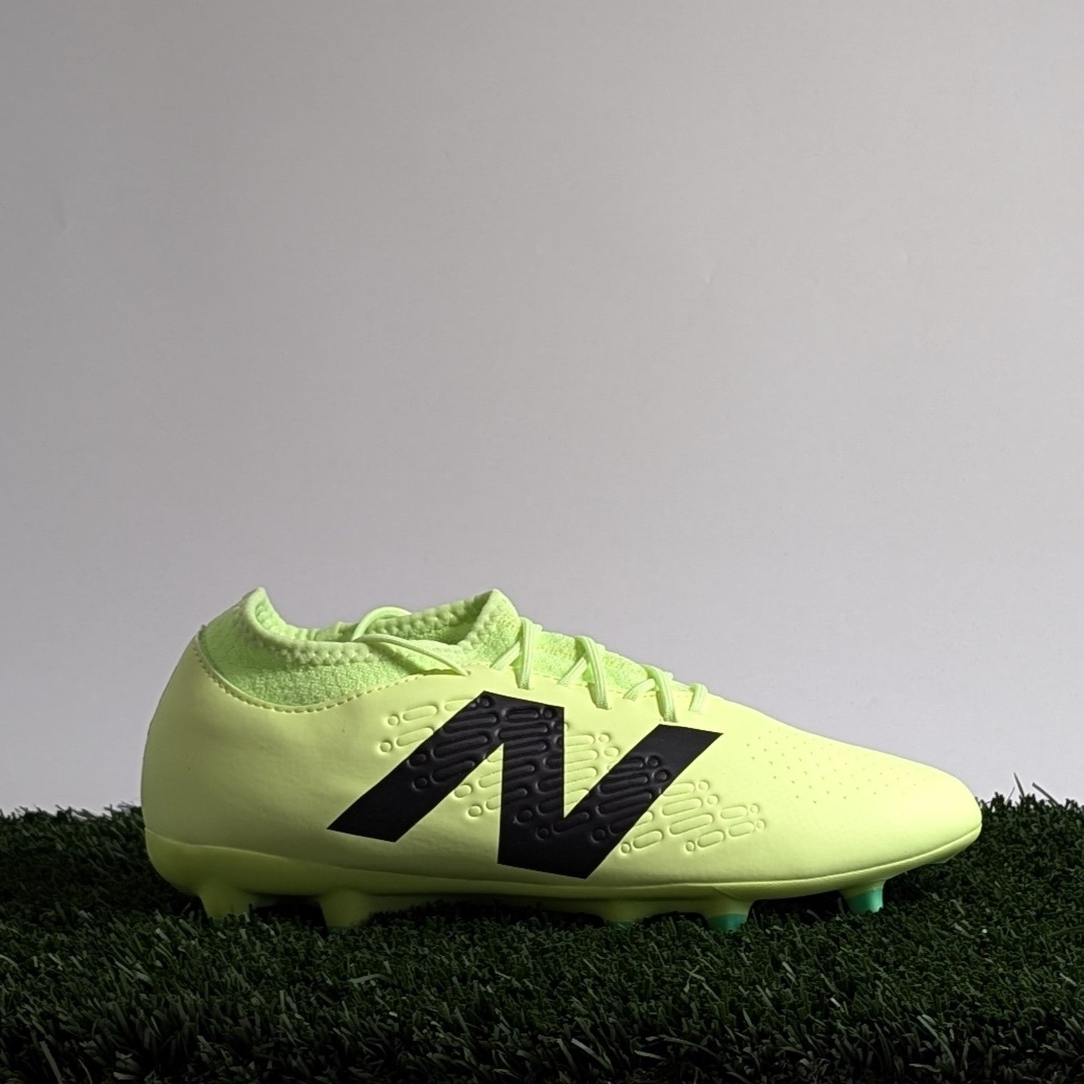 New Balance Tekela Magique FG V4+ (D Medium) - ST3FL45