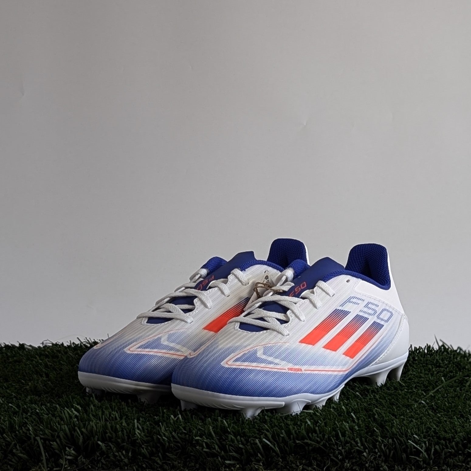 Adidas F50 Club FxG IE0611