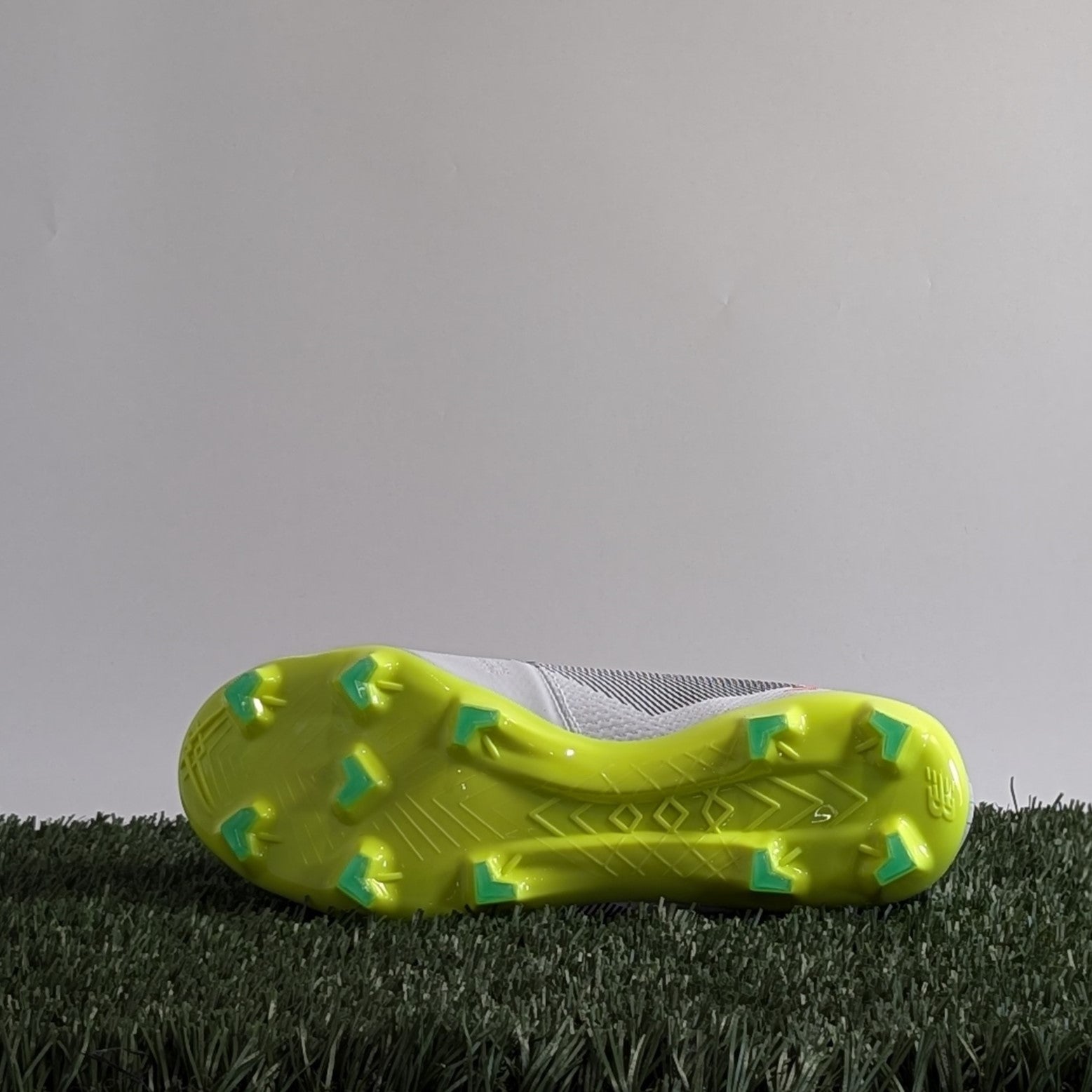 New Balance Furon Destroy FG V7+ (D Medium) - SF2FH75