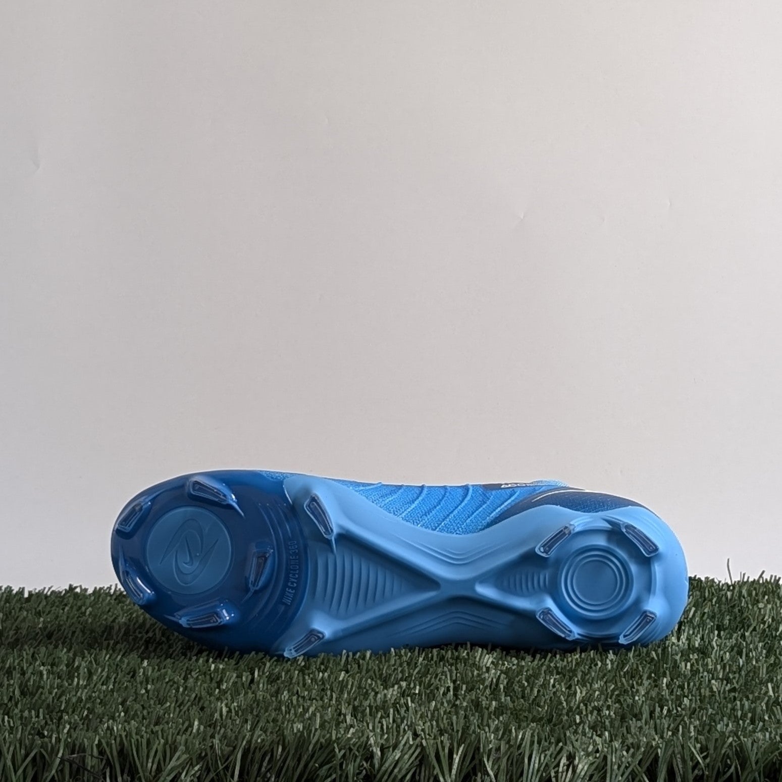 Nike Phantom Luna II Pro FG - FJ2575-400