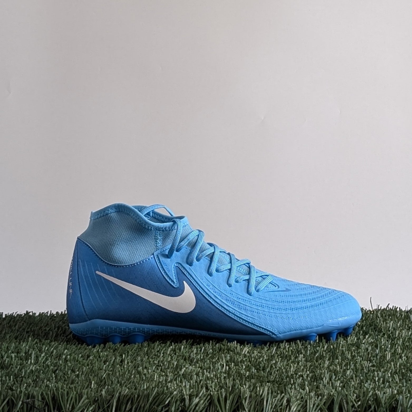 Nike Phantom Luna II Academy AG - FJ2585-400