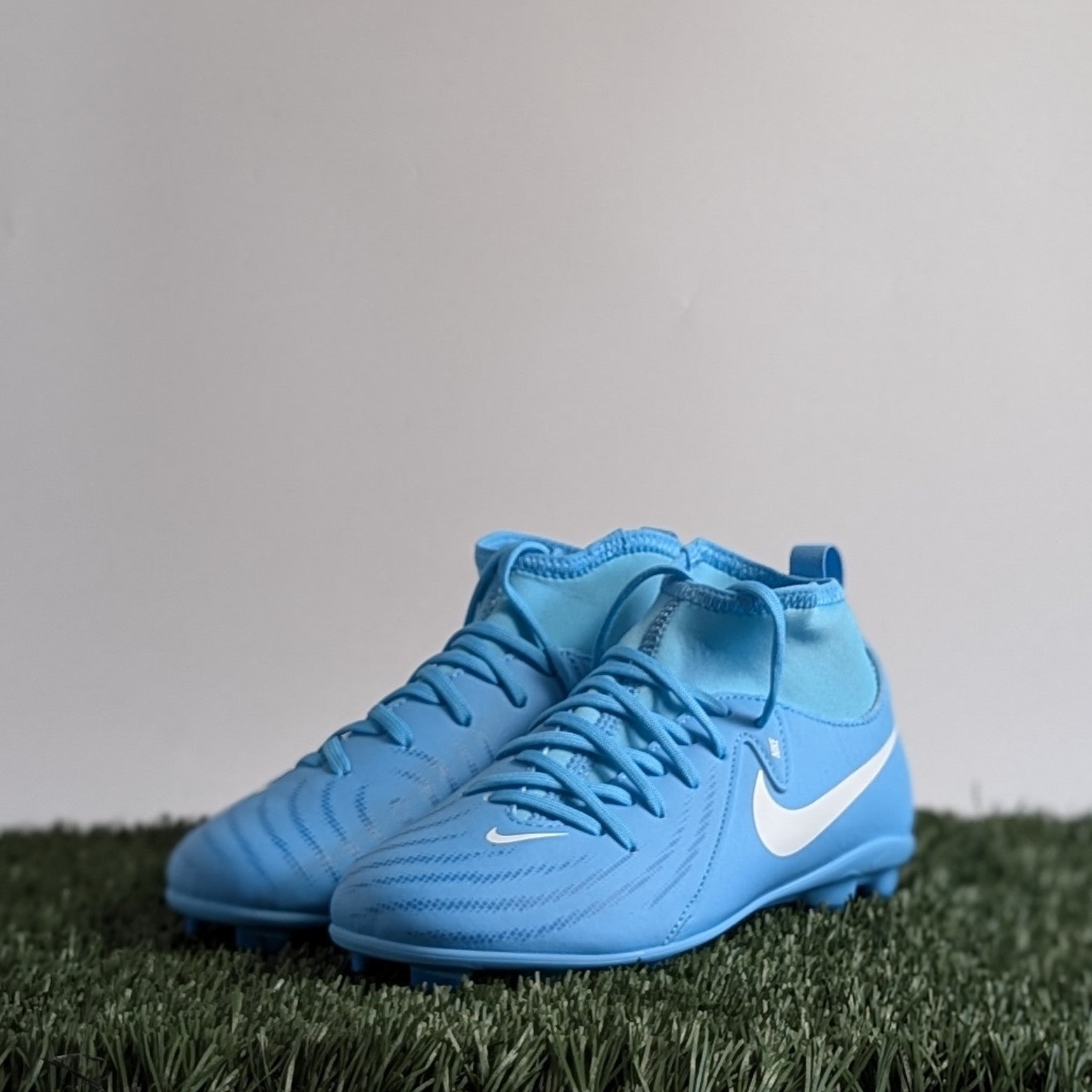 Nike phantom junior boots online