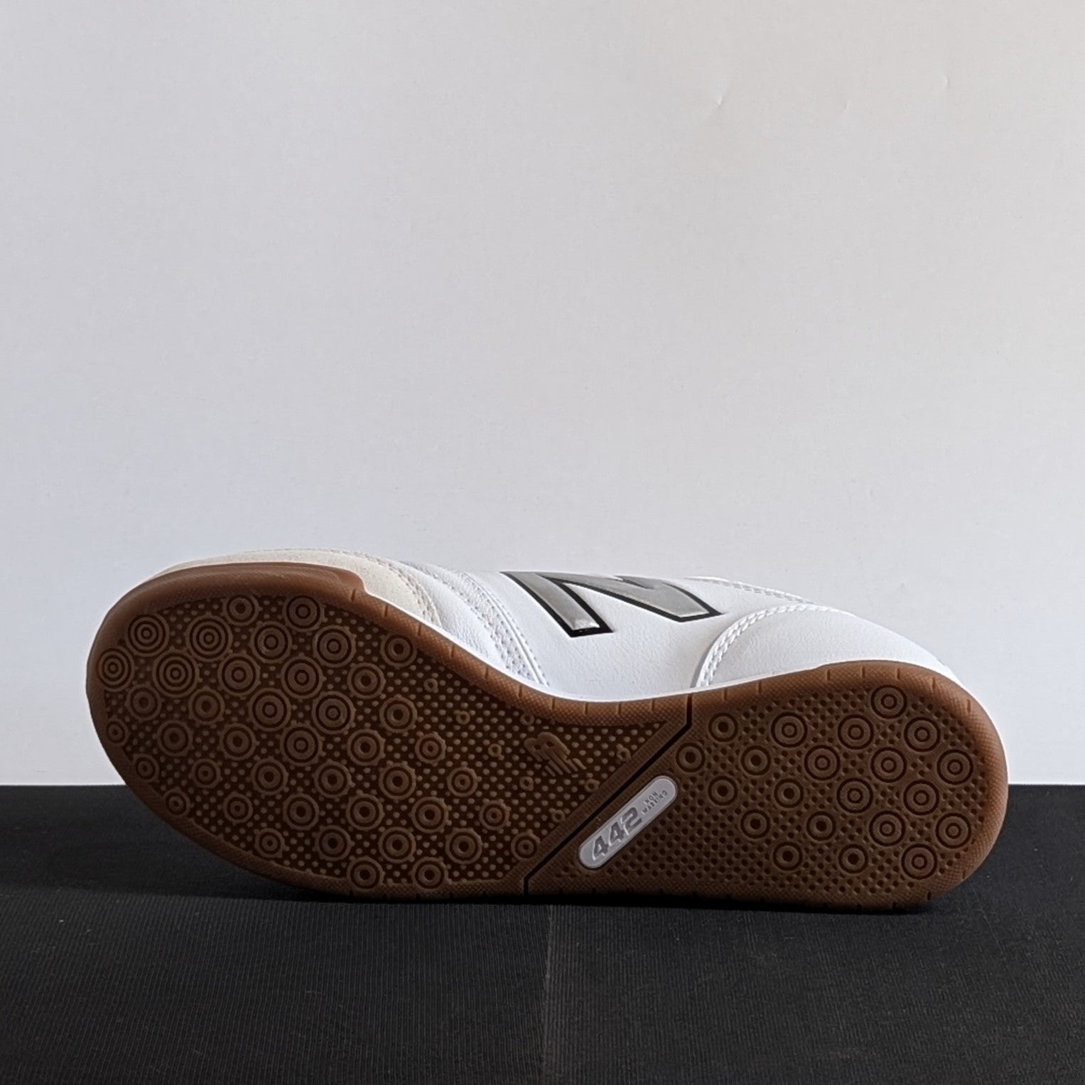 New Balance 442 V2 Team IN (2E Wide) - MS42IWT2