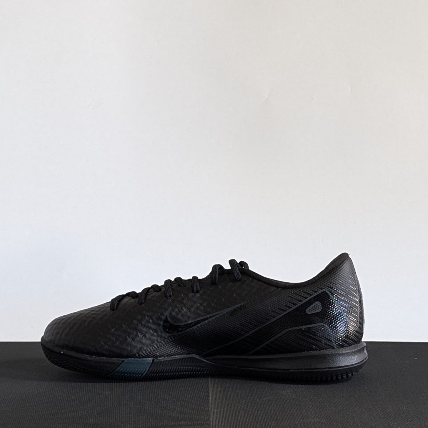 Nike Zoom Vapor 16 Academy IC - FQ8434-002