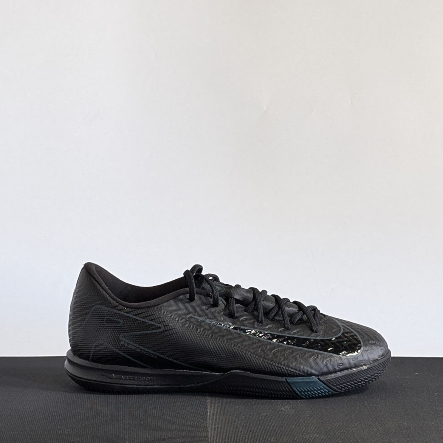 Nike Zoom Vapor 16 Academy IC - FQ8434-002