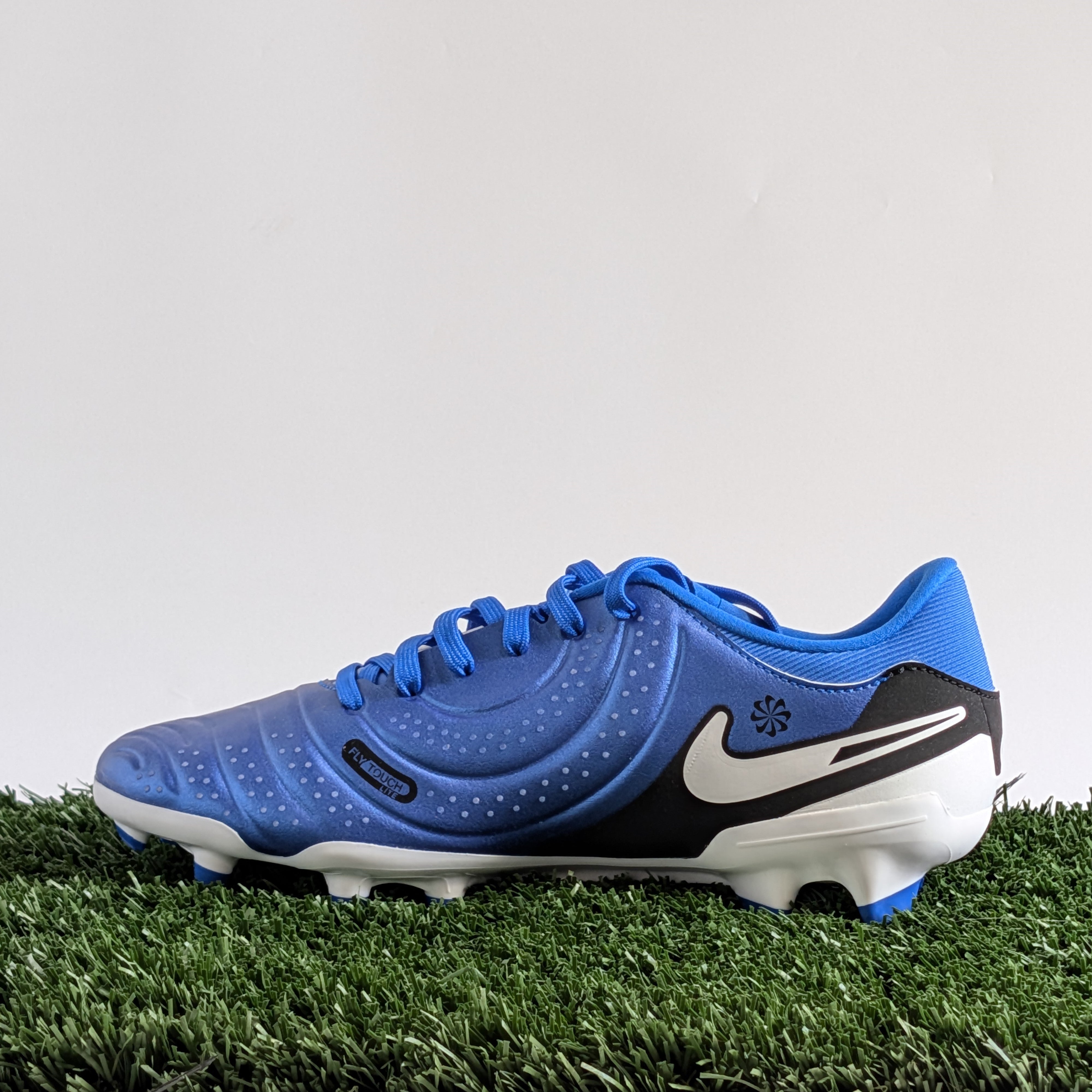 Nike Legend 10 Academy FG/MG - DV4337-400