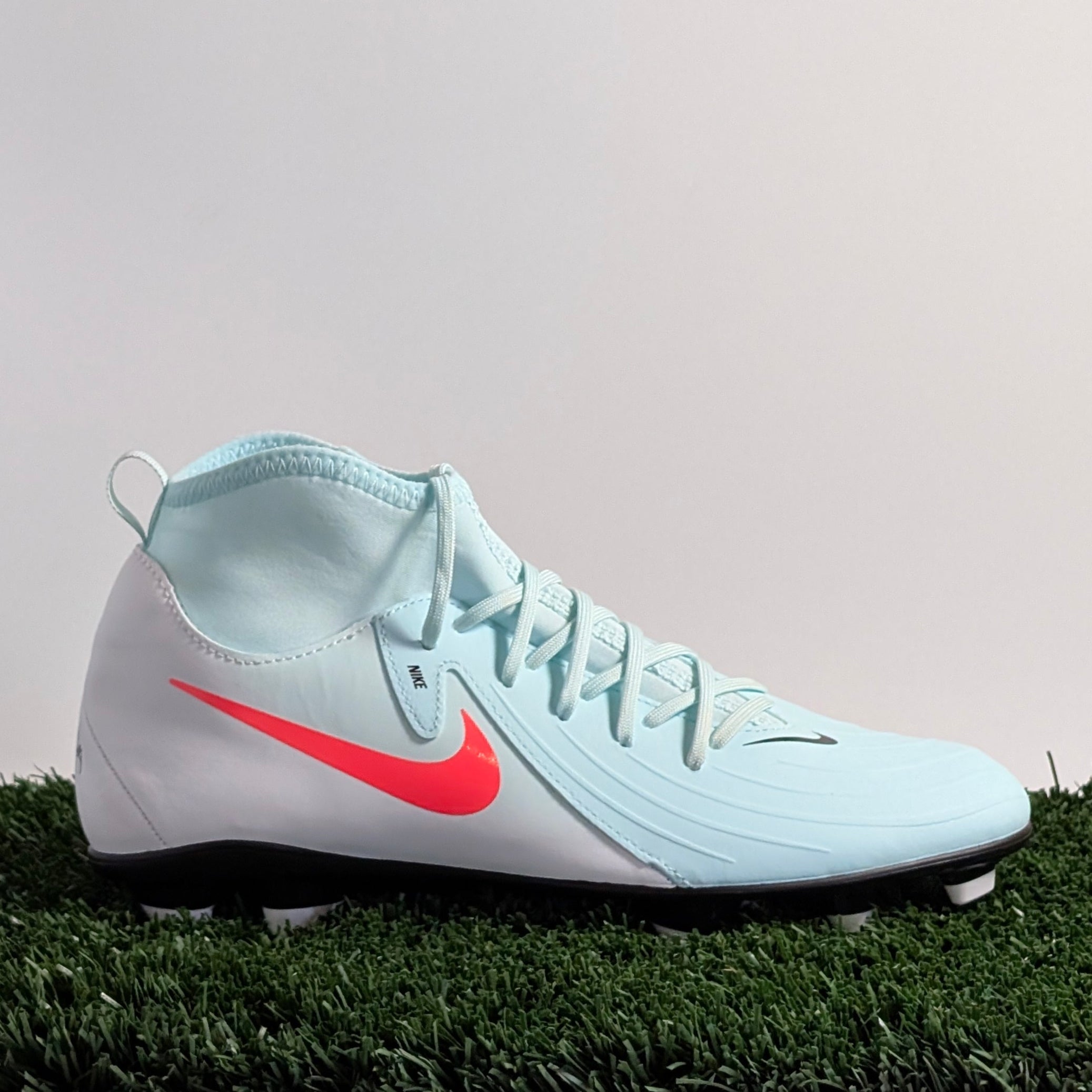 Nike Phantom Luna II Club FG/MG - FJ2558-300