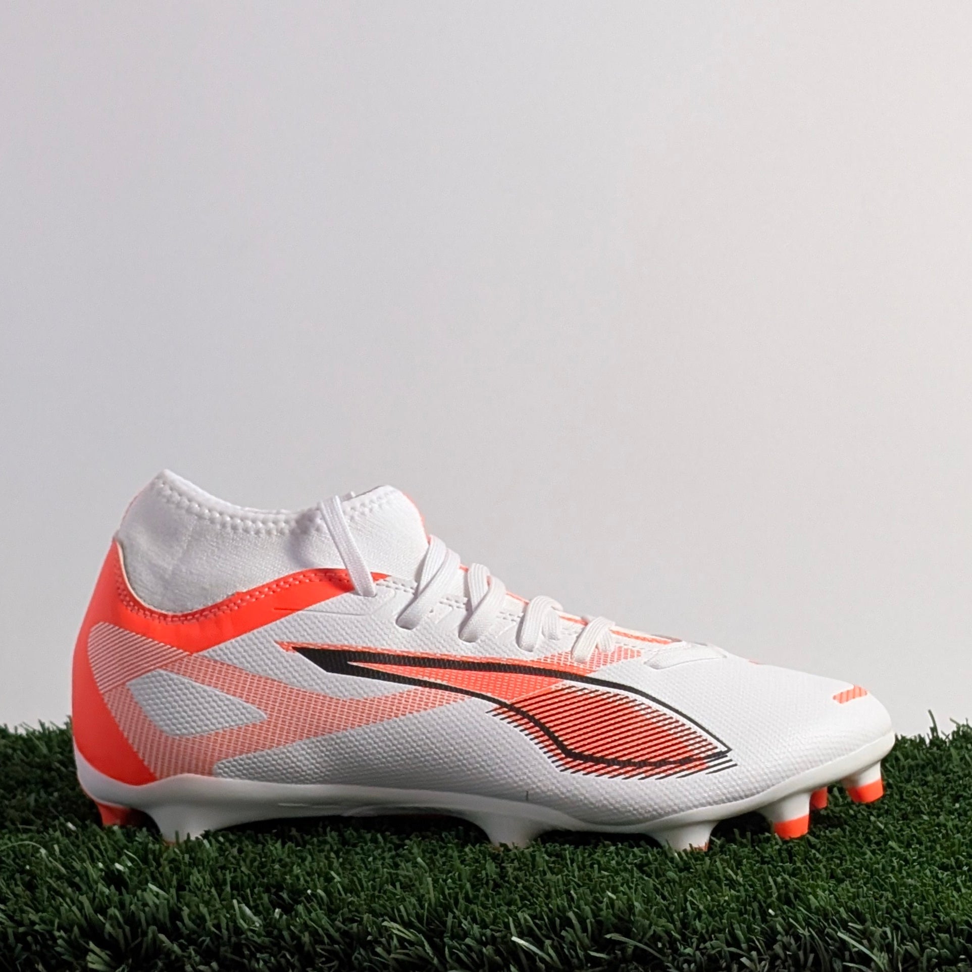 Puma Ultra 5 Play+ FG/AG - 108168 01