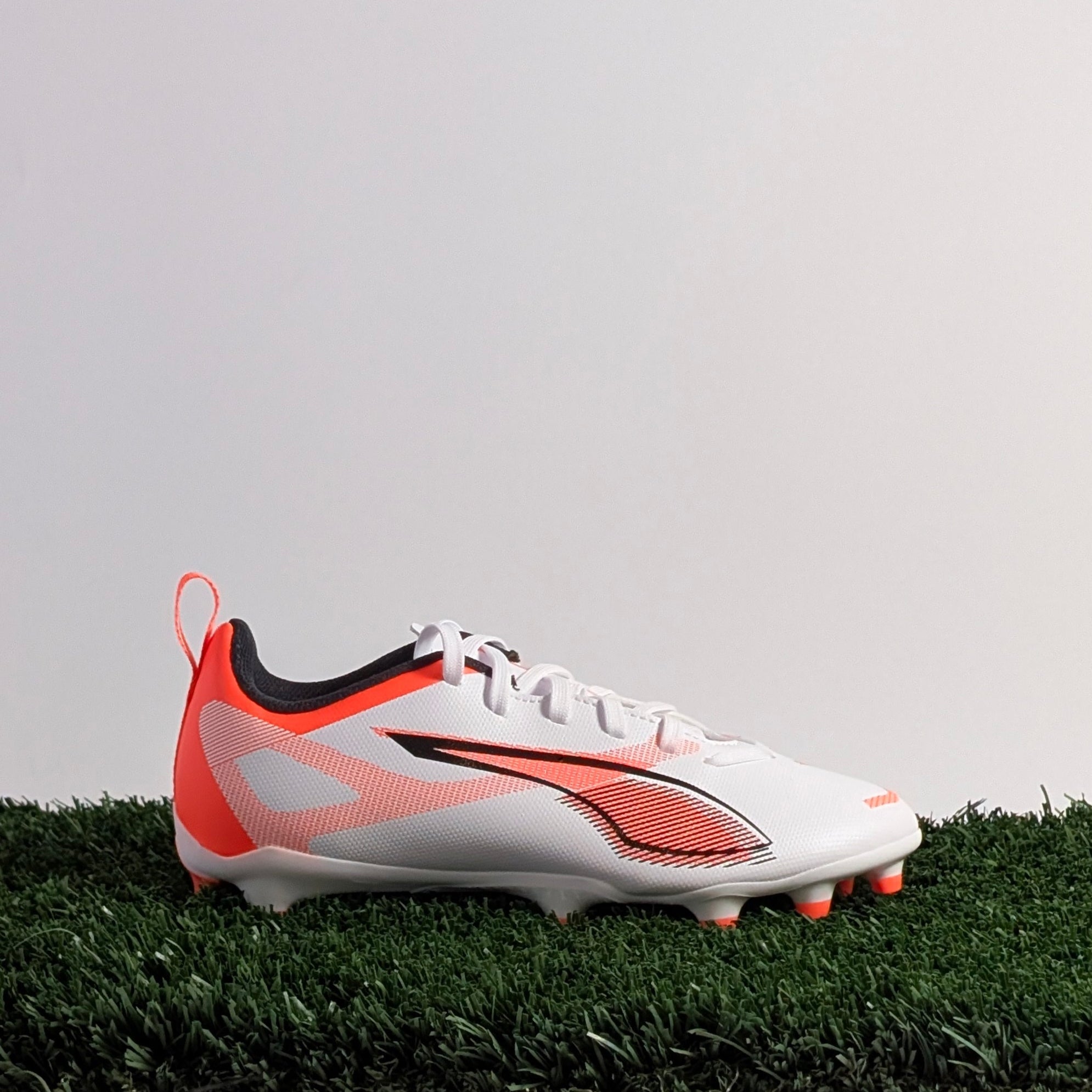 Puma Ultra 5 Play FG/AG Jr - 108170 01