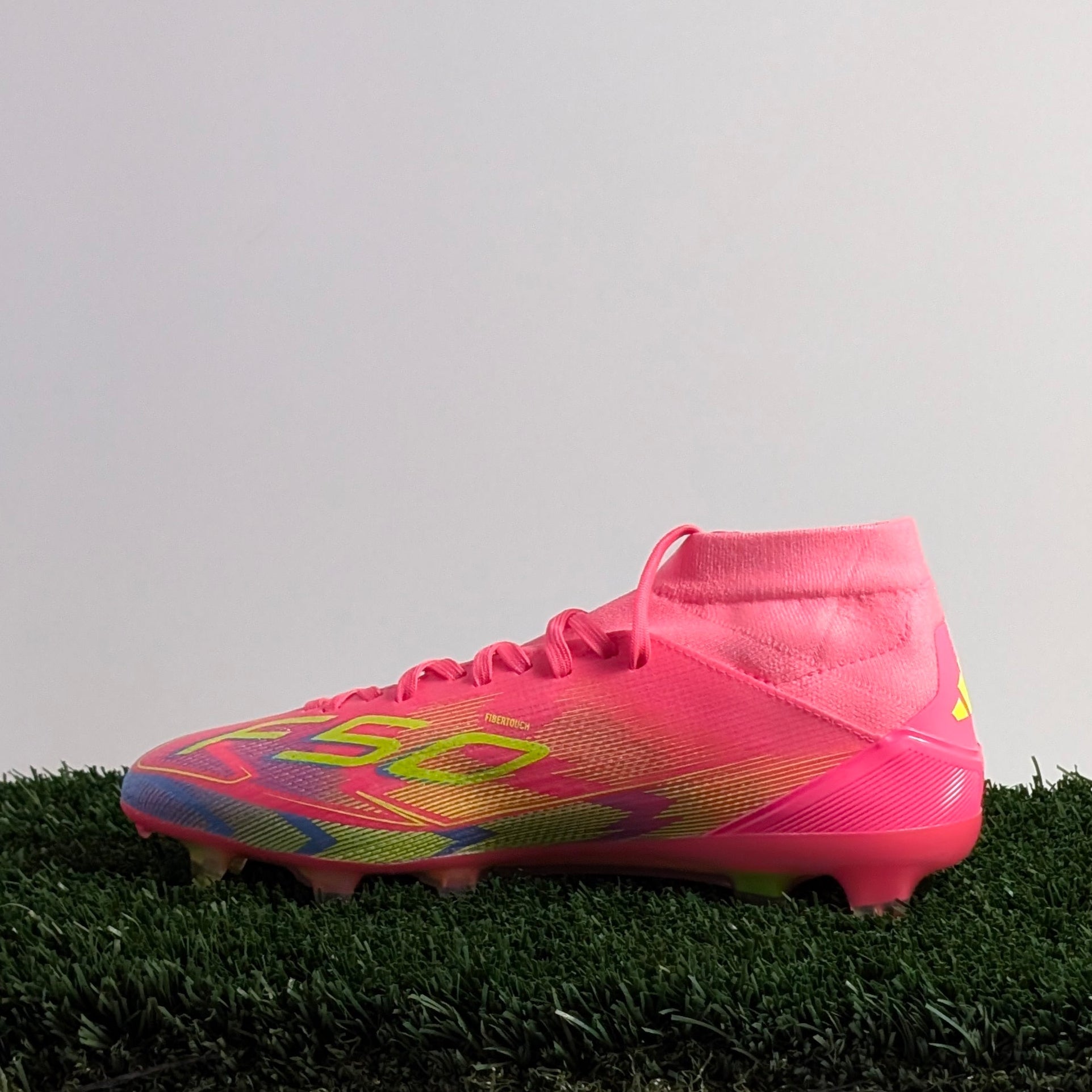Adidas F50 Pro Mid FG Womens's - IE1461