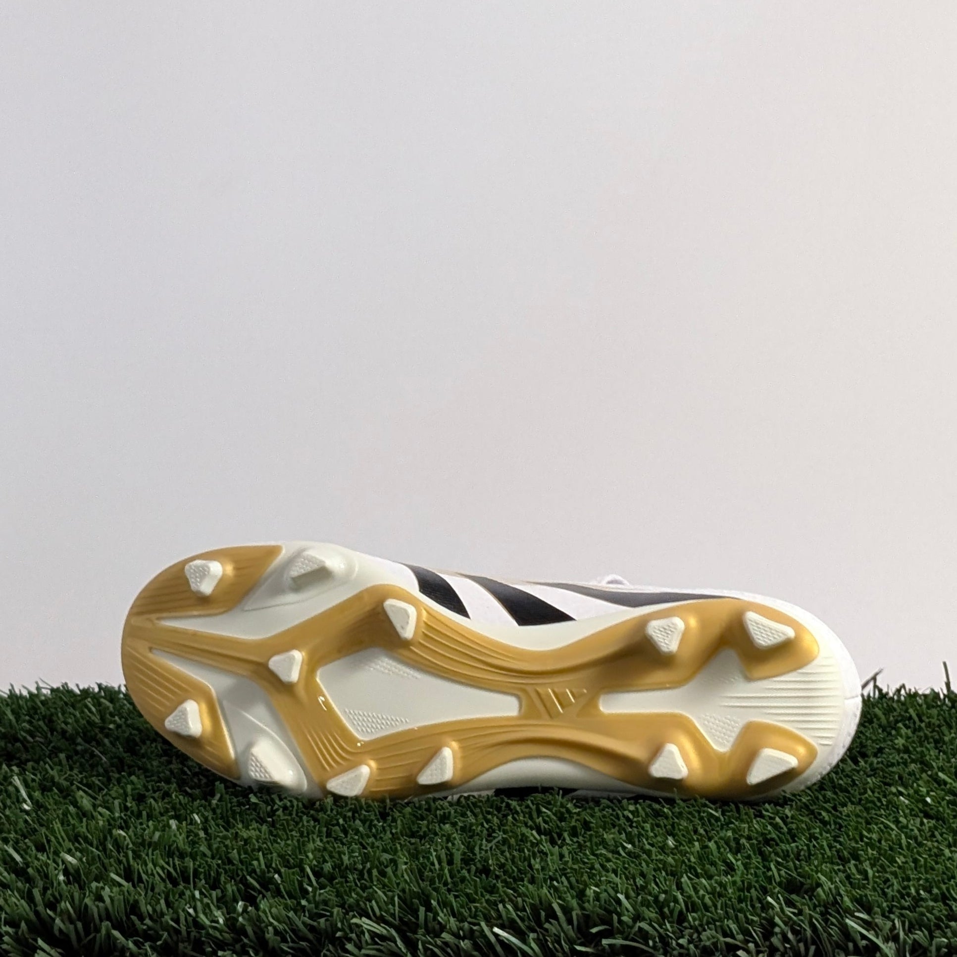 Adidas Predator Club FG/MG J - JH8870