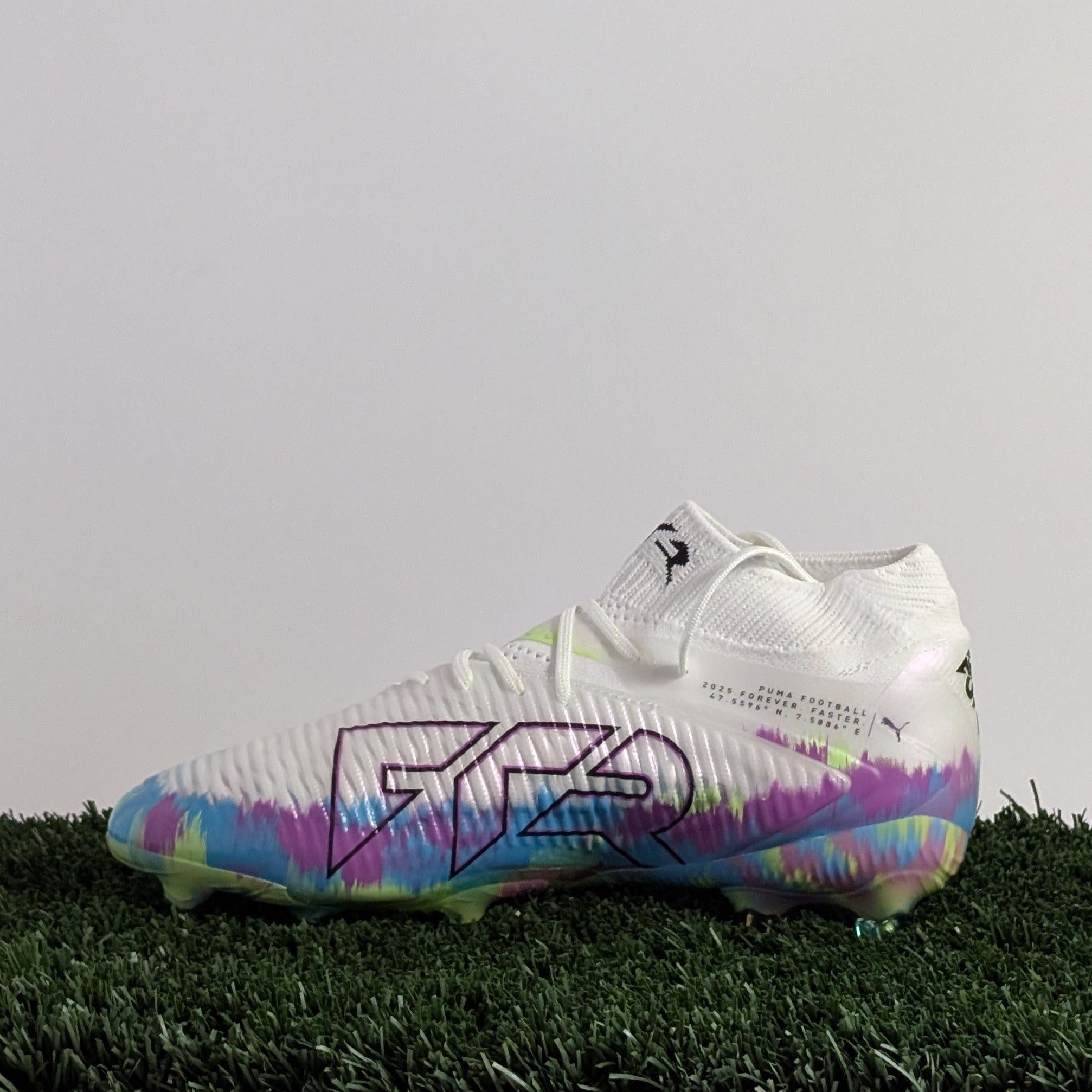 Puma Future 8 Ultimate Brilliance FG Wn's - 108768 01