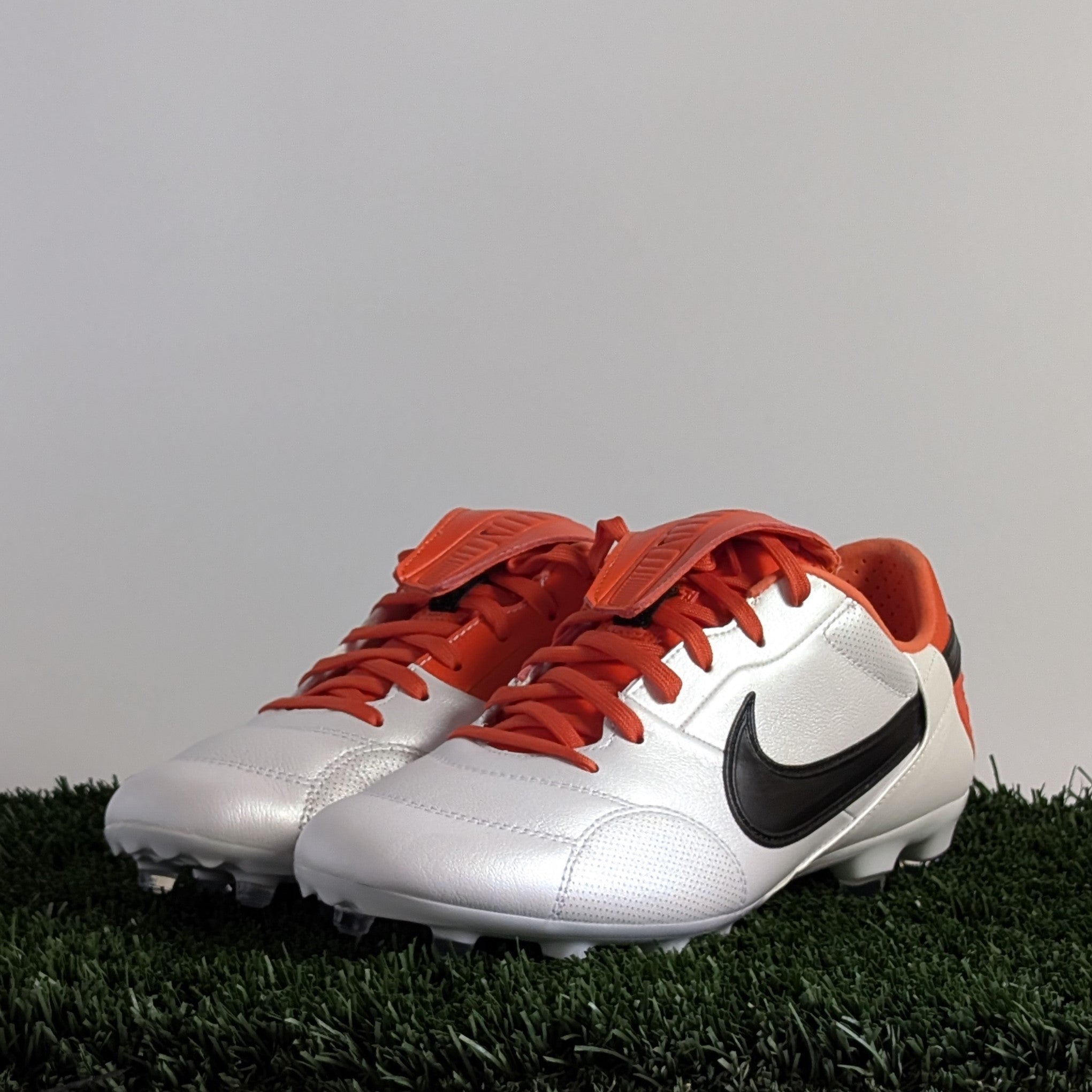 The Nike Premier III FG - HM0265-800