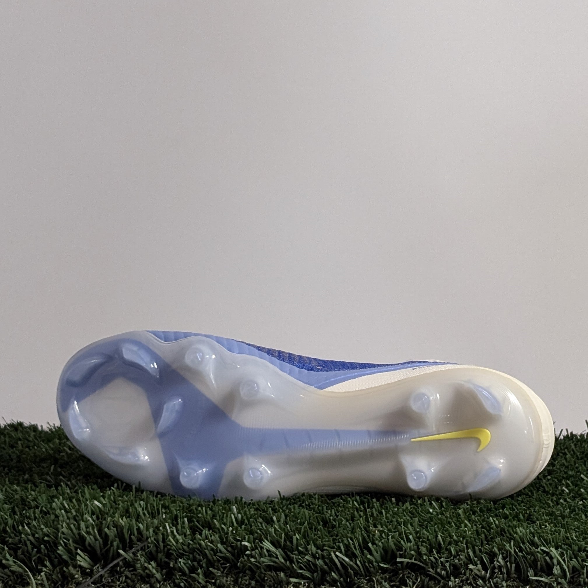 Nike Phantom 6 High Elite FG LV8 - HQ2328-400