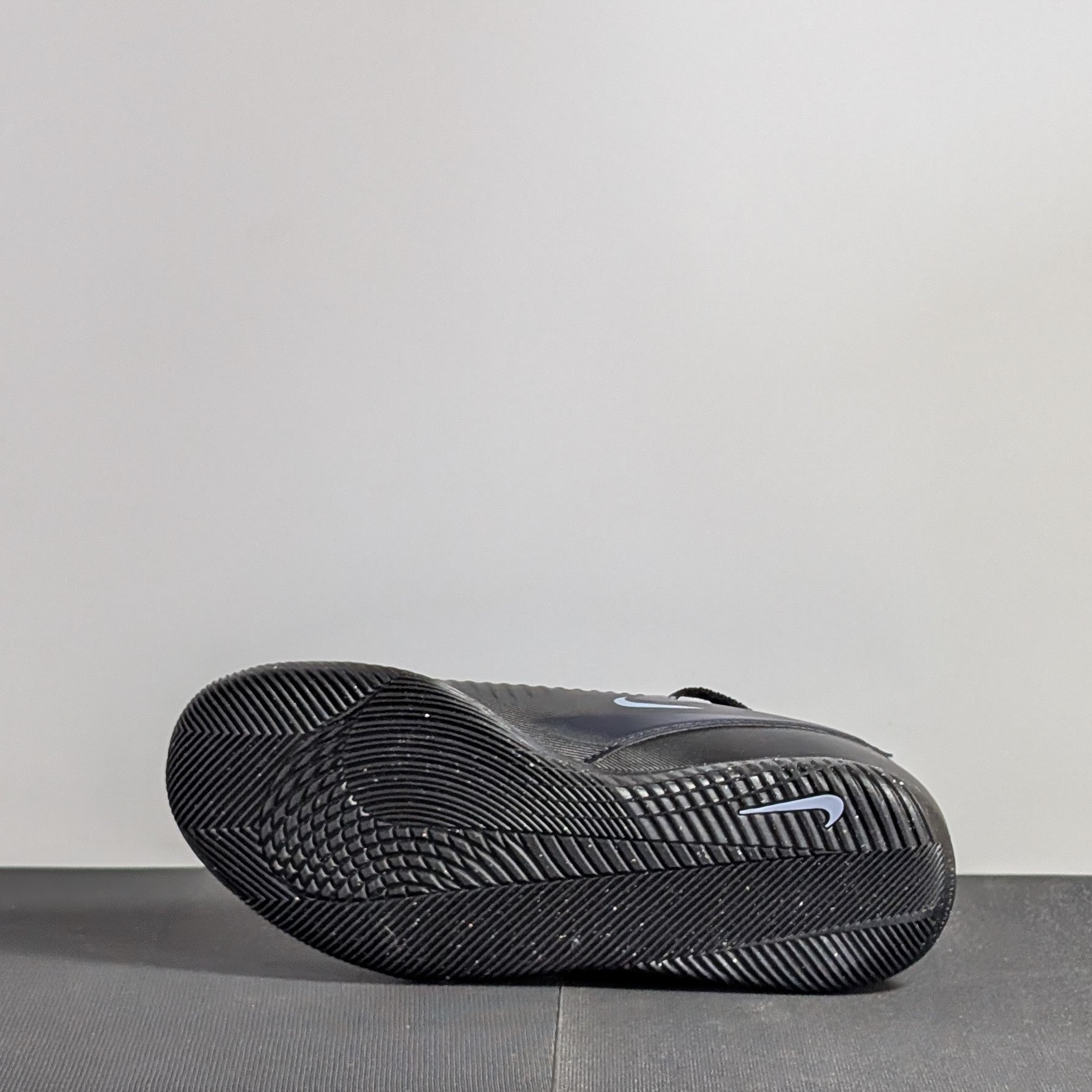 Nike Phantom 6 Low Club IC Jr - HQ2031-003