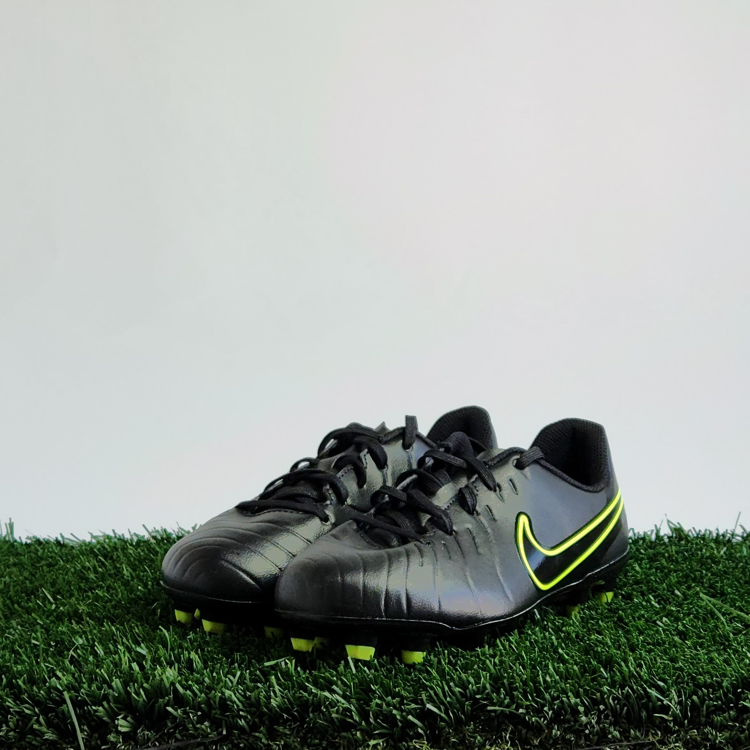 Nike Jr Legend 10 Club FG - DV4352-001