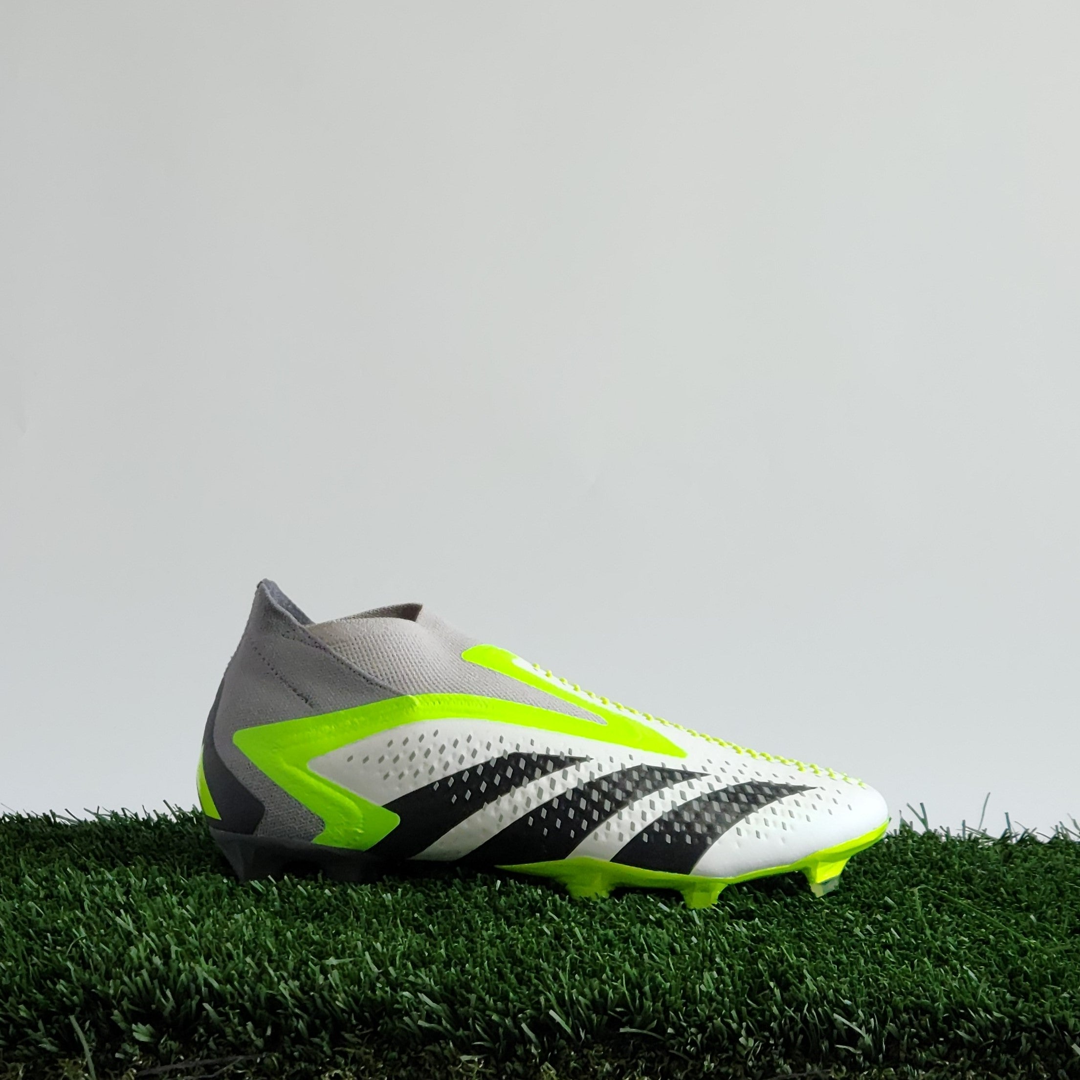 Adidas Predator Accuracy+ FG- GZ2604