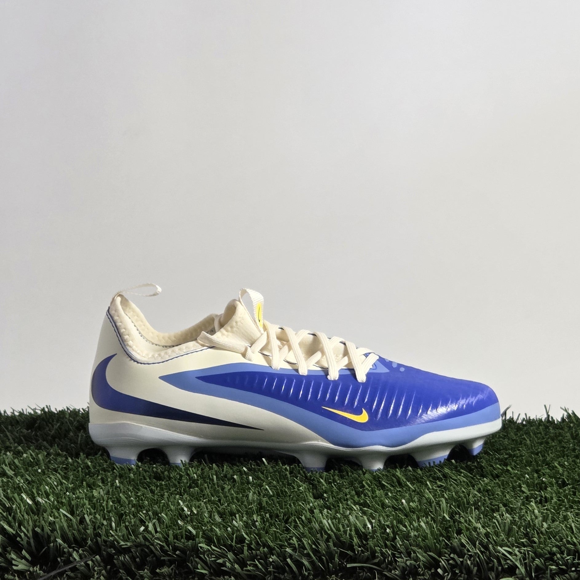 Nike Jr Phantom 6 Low ACAD FG/MG LV8 - IH1192-400