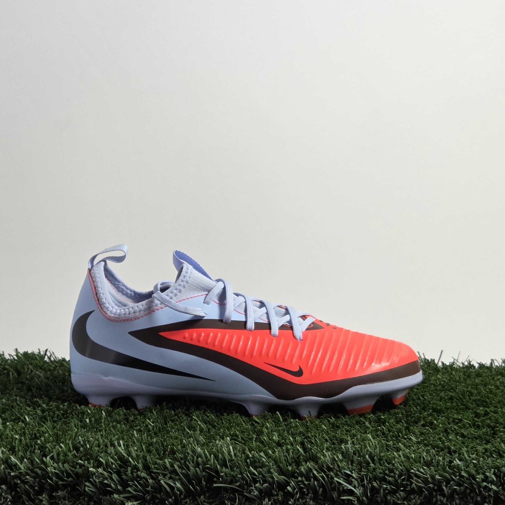 Nike Jr Phantom 6 Low Academy FG/MG - HM9203-400