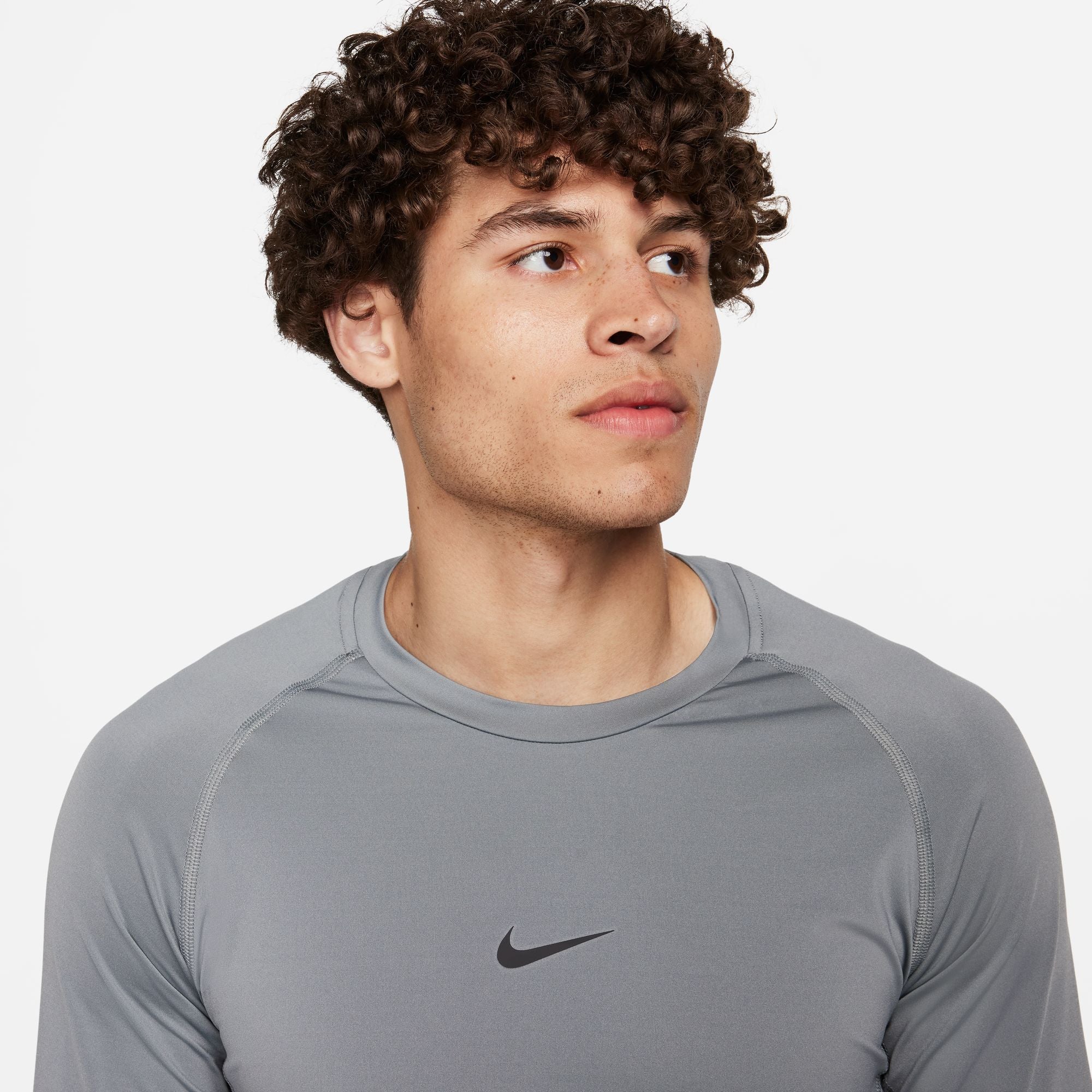 Nike Pro Men's Dri-FIT Slim Long-Sleeve Fitness Top - FB7926-084