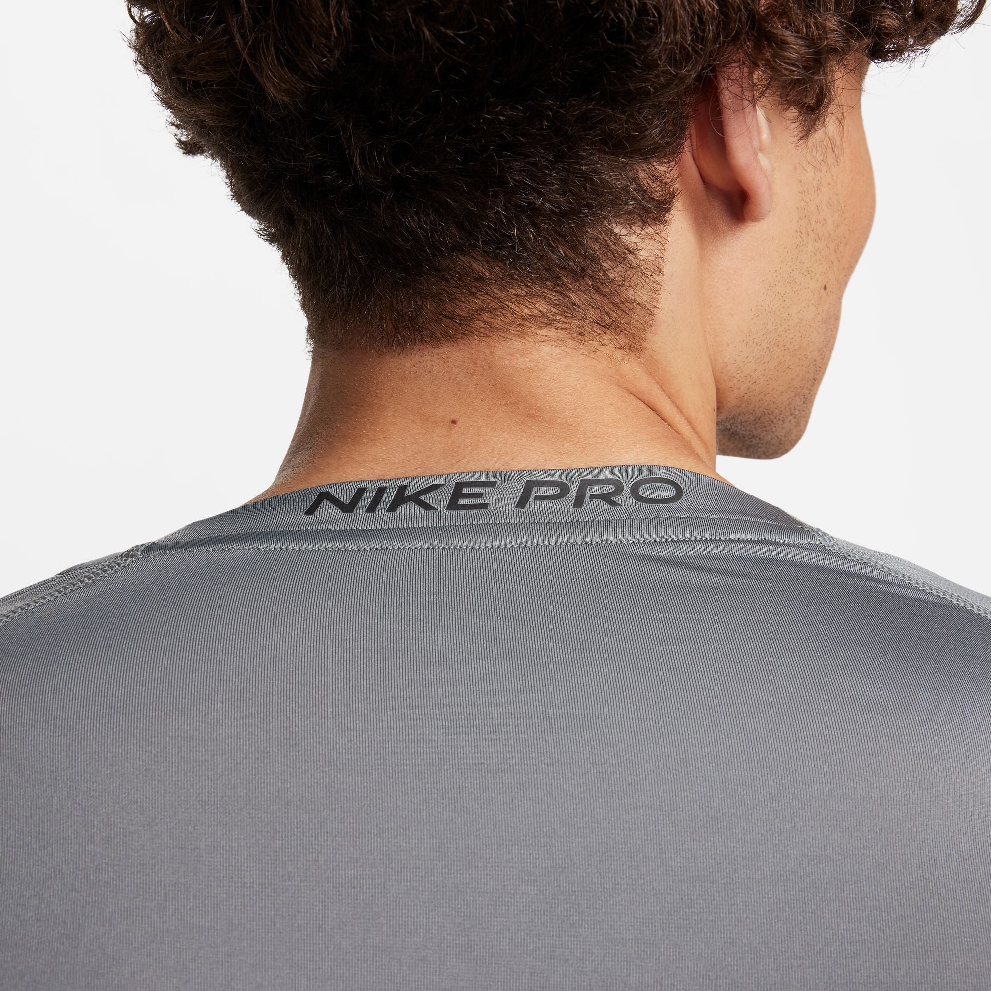 Nike Pro Men's Dri-FIT Slim Long-Sleeve Fitness Top - FB7926-084