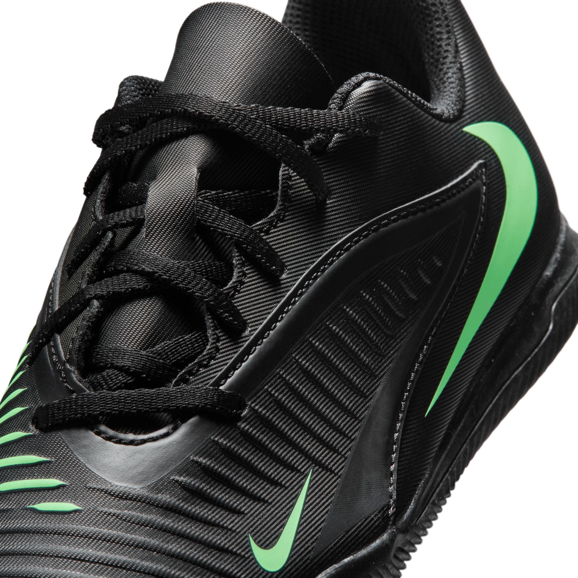 Nike Jr. Phantom 6 Low Club IC - HQ2031-001