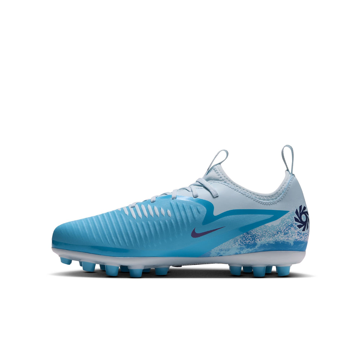 Nike Jr. Phantom 6 Low Academy AG ''Erling Haaland'' - IH1794-401