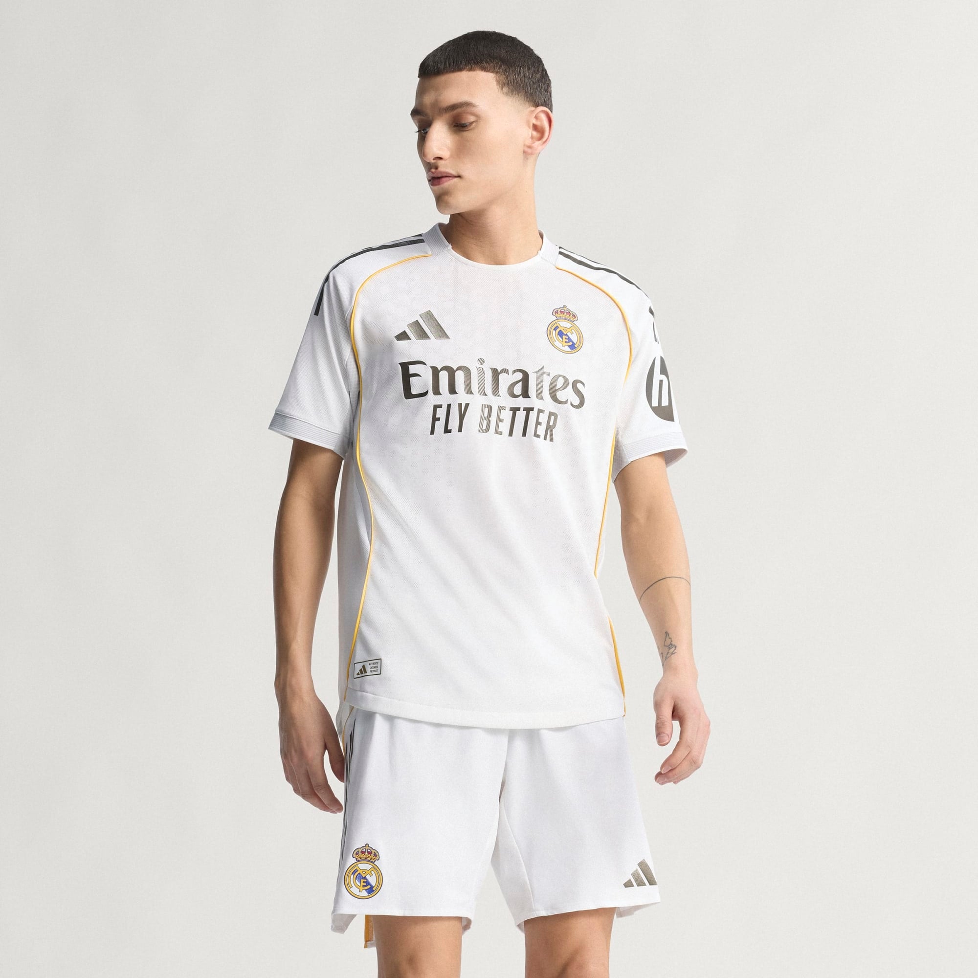 Adidas Real Madrid Authentic Home Jersey 25/26 - JV5918
