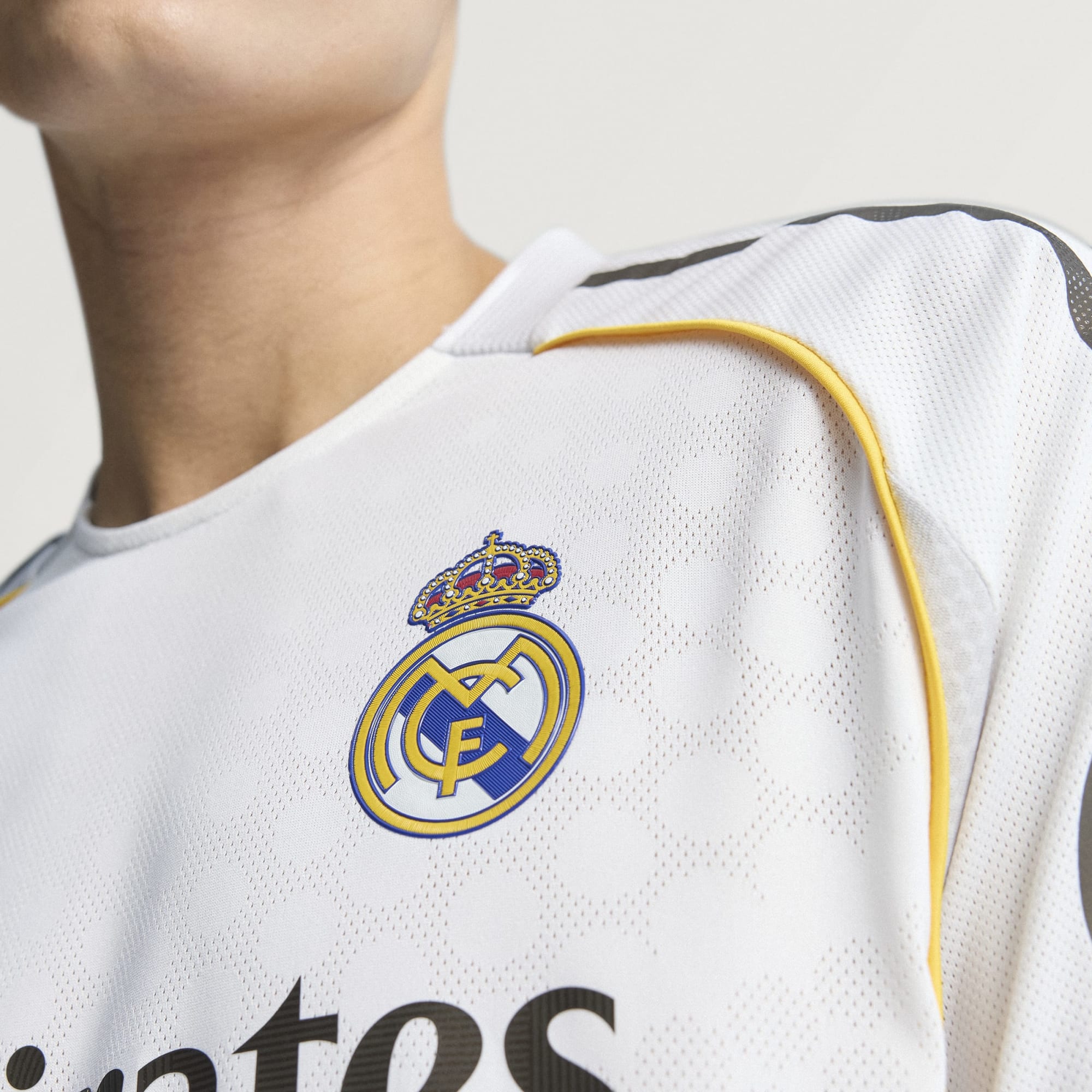 Adidas Real Madrid Authentic Home Jersey 25/26 - JV5918