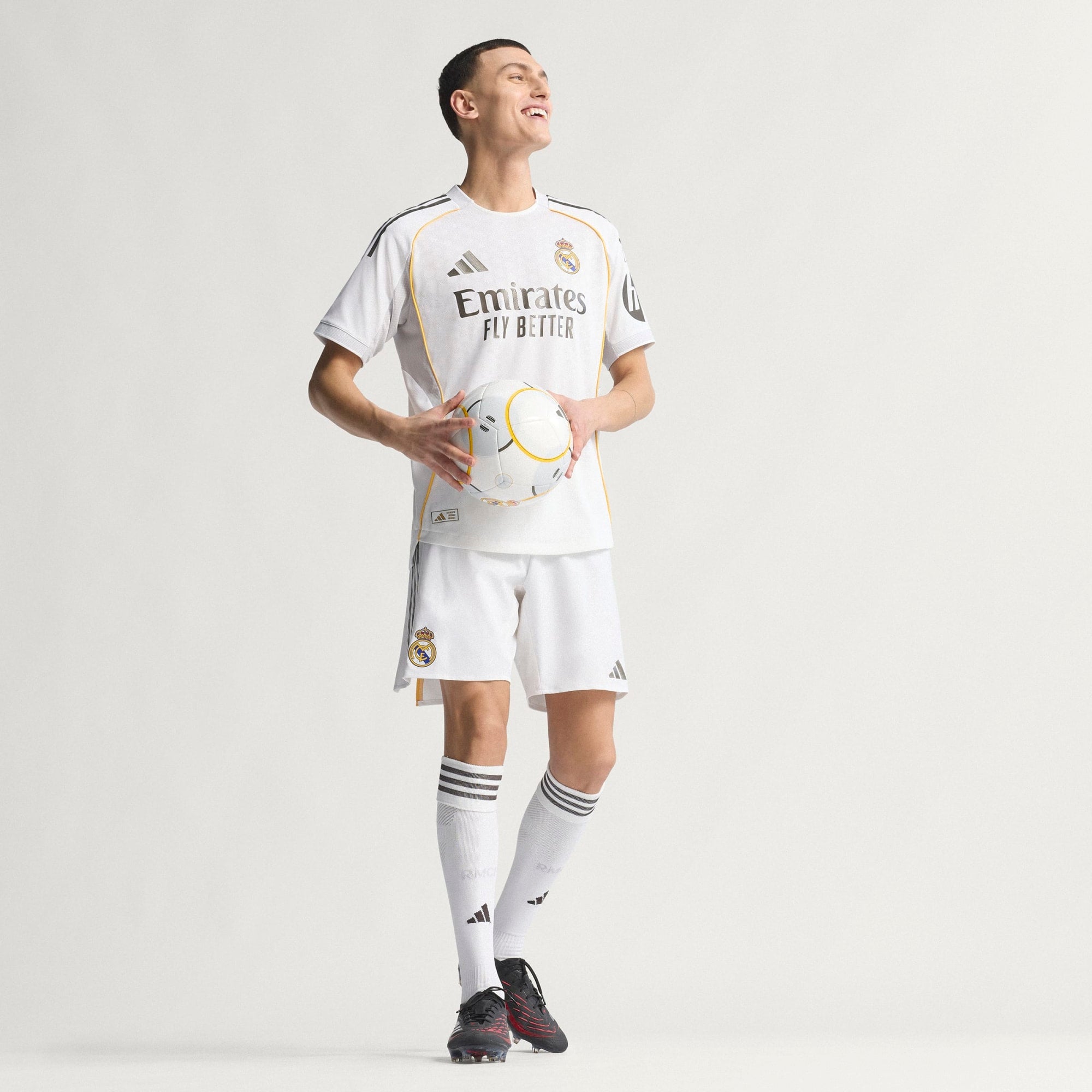 Adidas Real Madrid Authentic Home Jersey 25/26 - JV5918