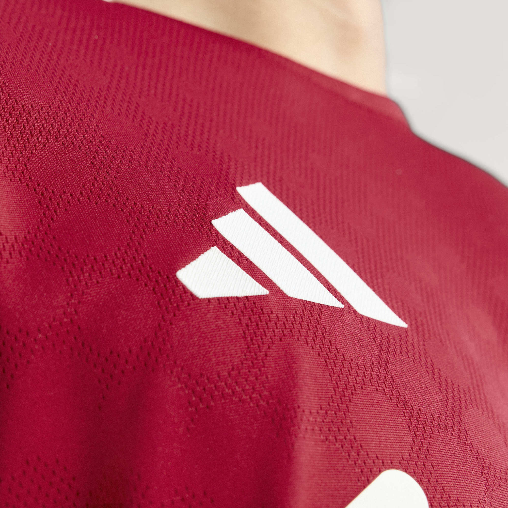 Adidas Liverpool 25/26 Authentic Home Jersey - JY4237