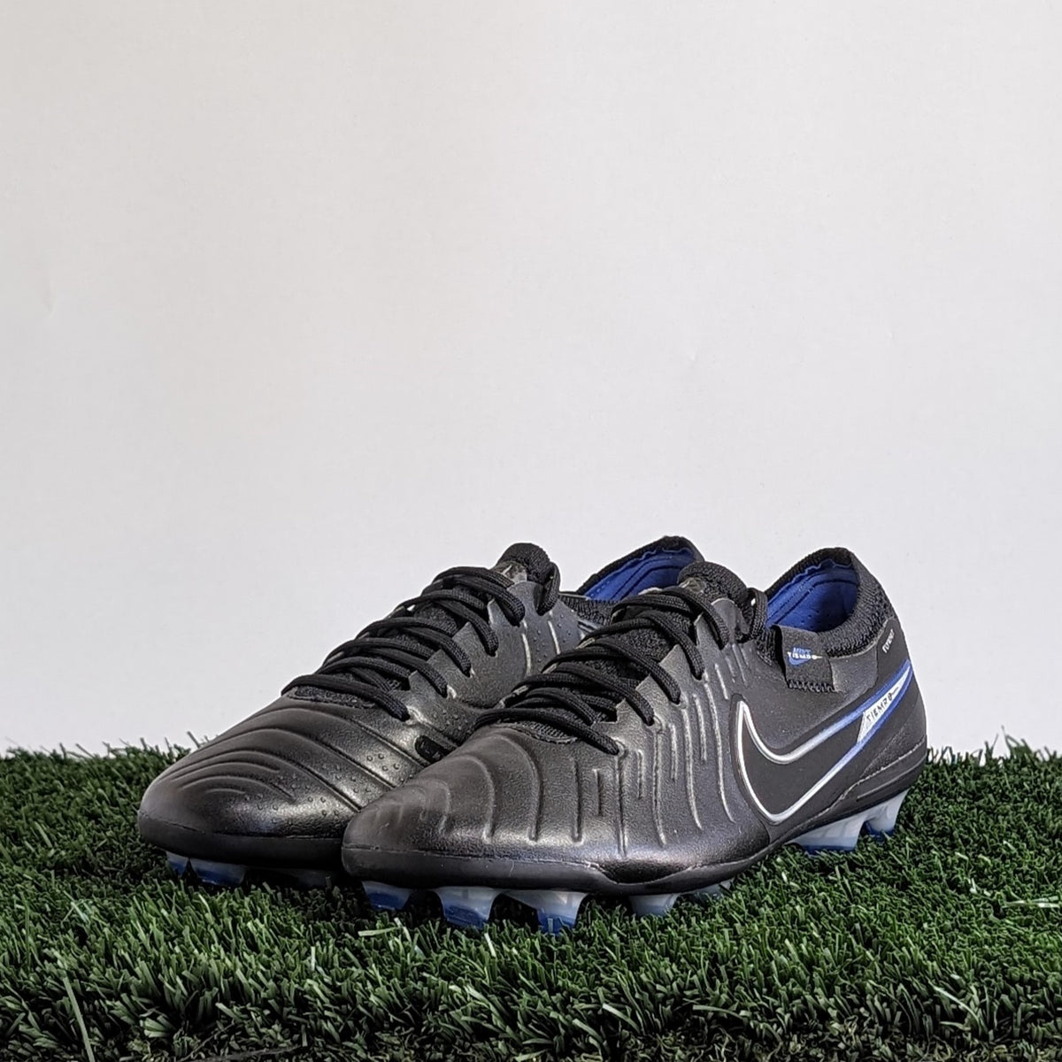 NEW Nike Tiempo Legend 10 Elite FG Soccer Cleats DV4328-401 Size 8 #1 Nike Tiempo Legend 10 Elite Firm-Ground Low-Top Soccer  main image 3