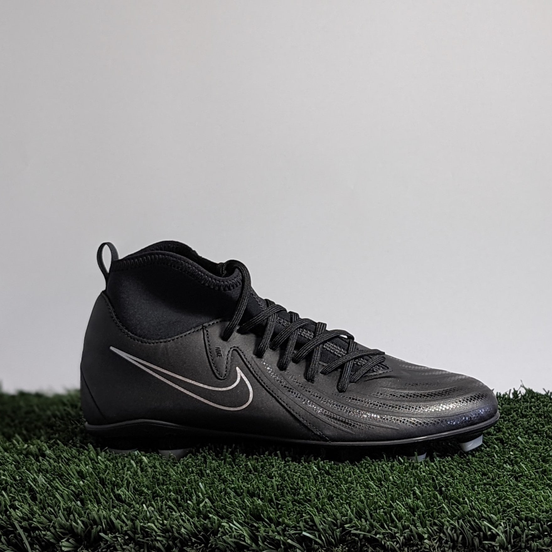 Nike Phantom Luna II Club FG/MG - FJ2558-001