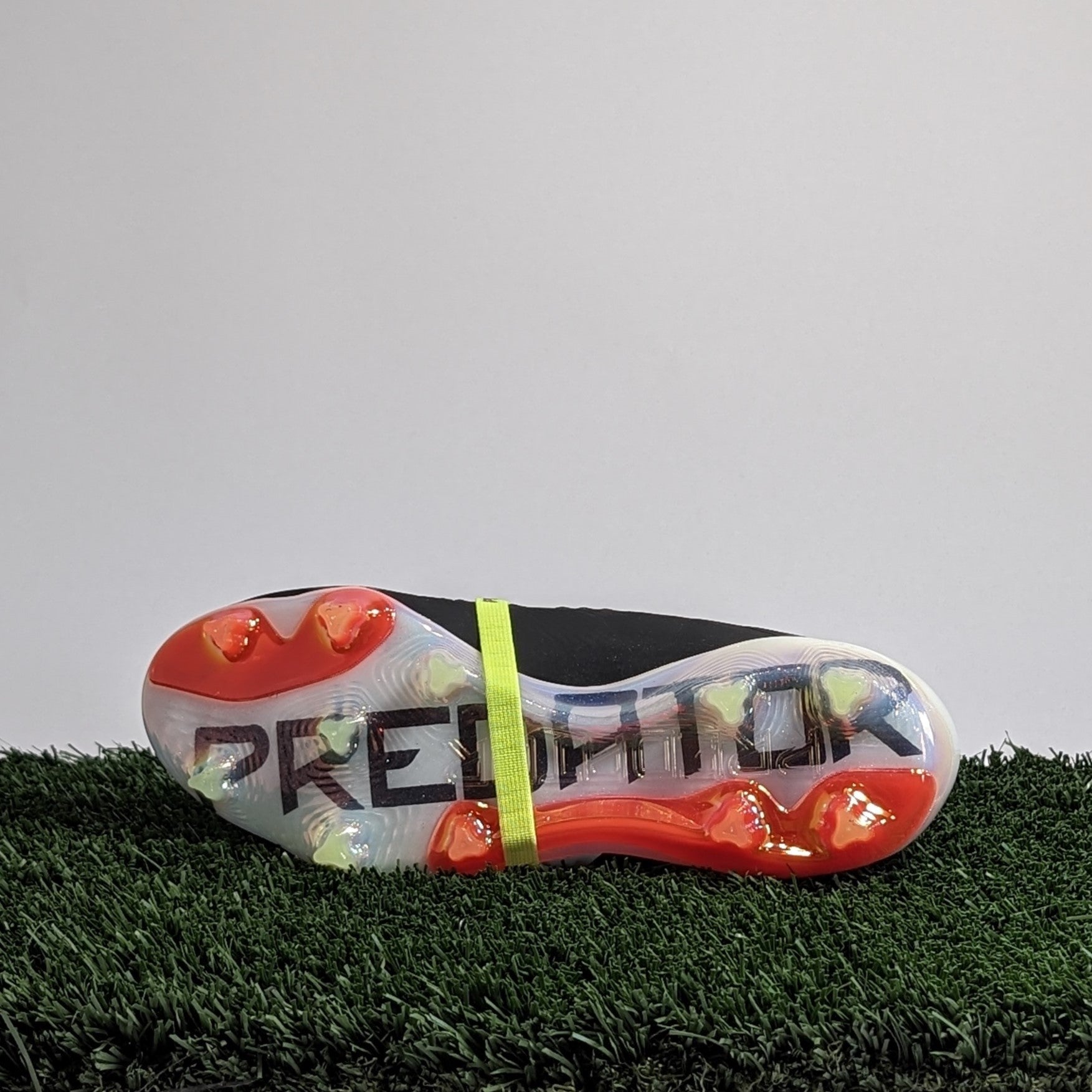 Adidas predator vs nike mercurial online