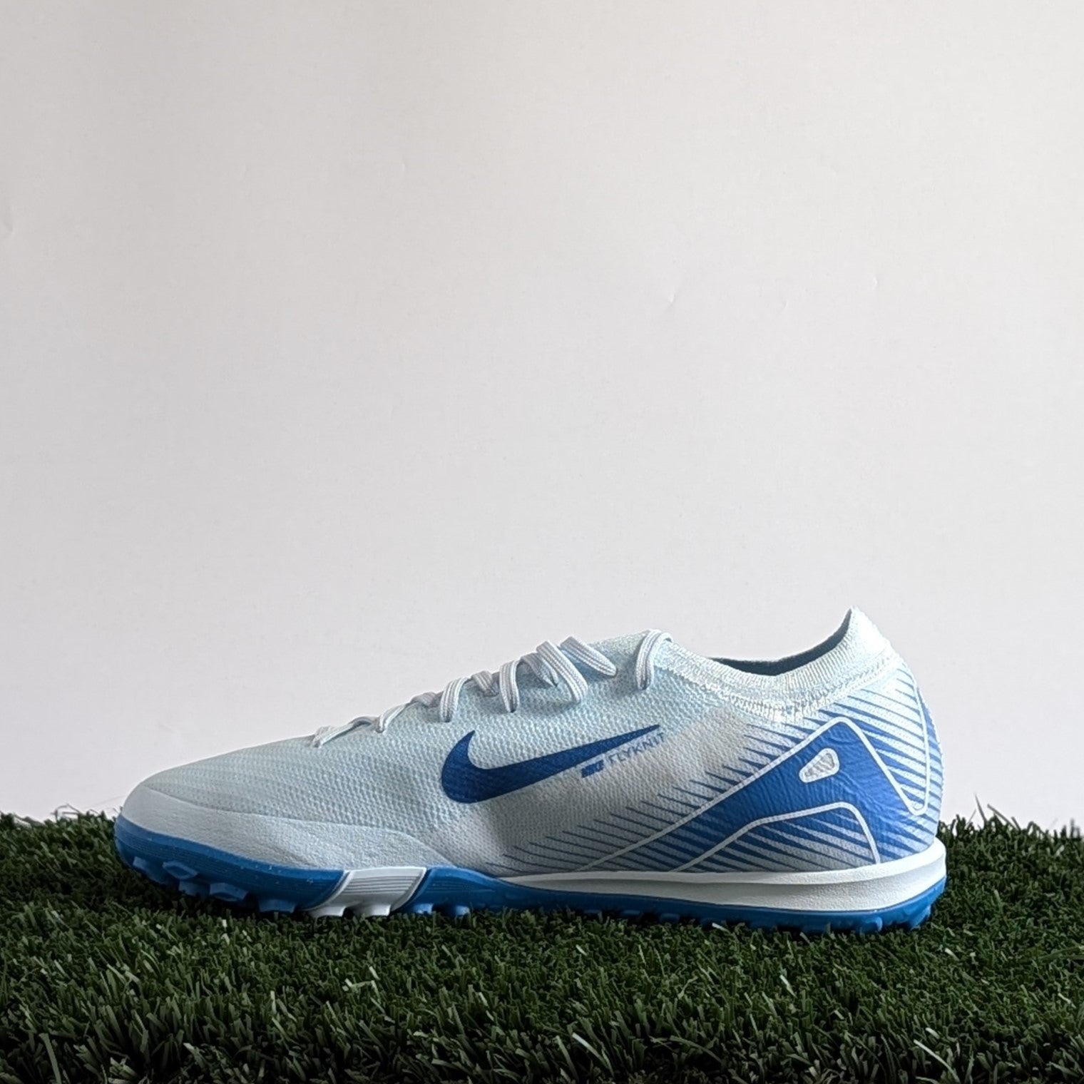 Nike Zoom Vapor 16 Pro TF - FQ8687-400