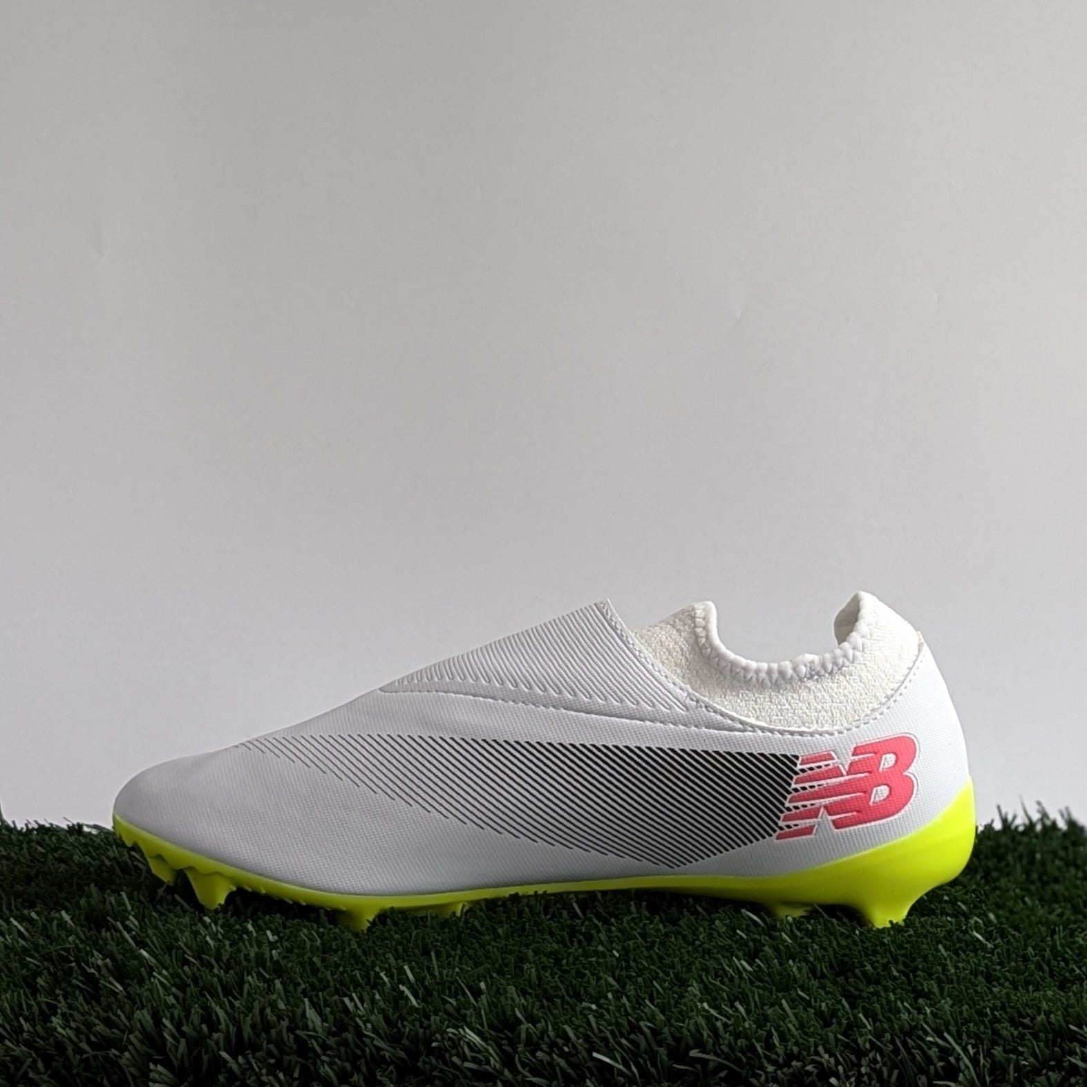 New Balance Furon Dispatch FG V7+ (2E Wide) - SF3FH75