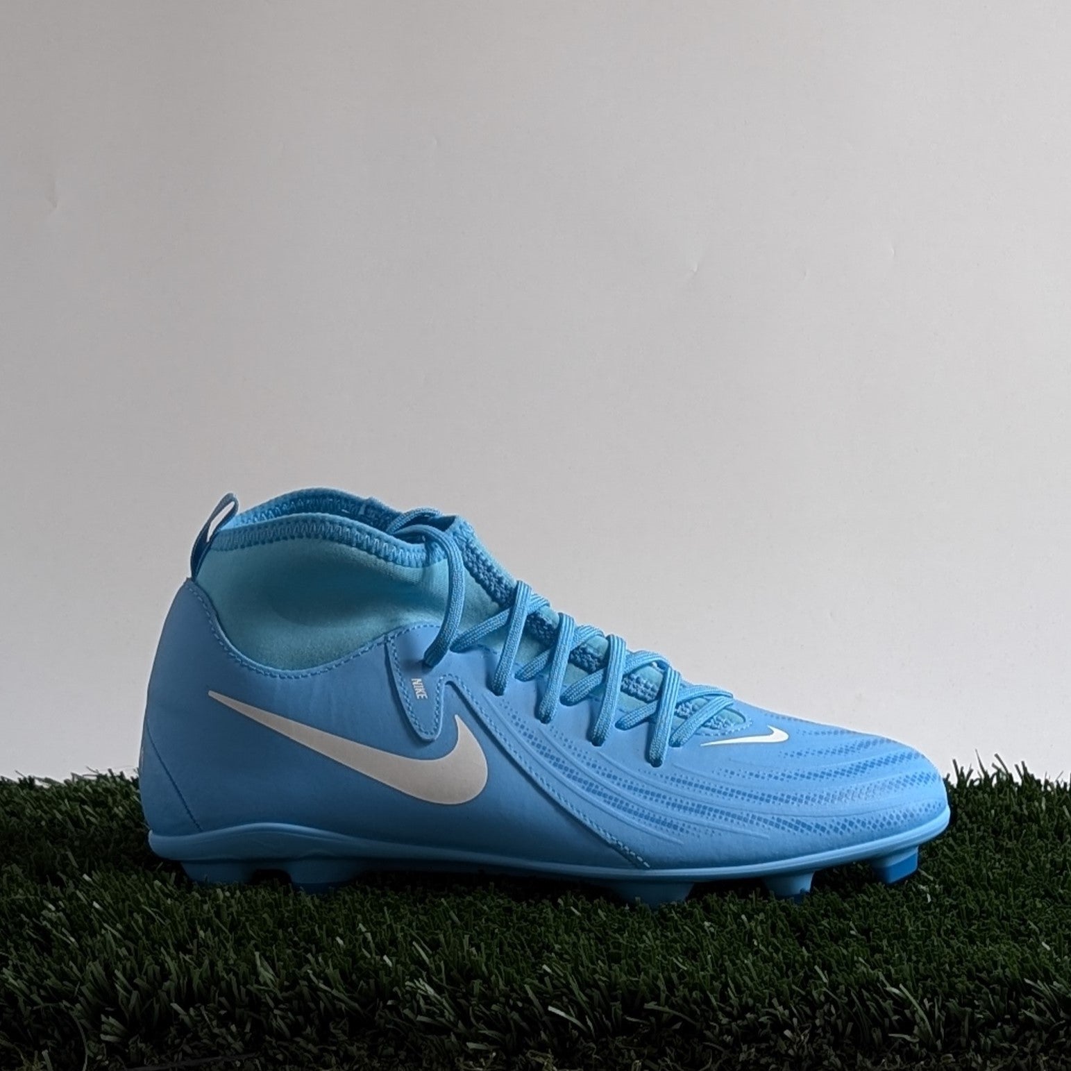 Nike Phantom Luna II Club FG/MG - FJ2558-400