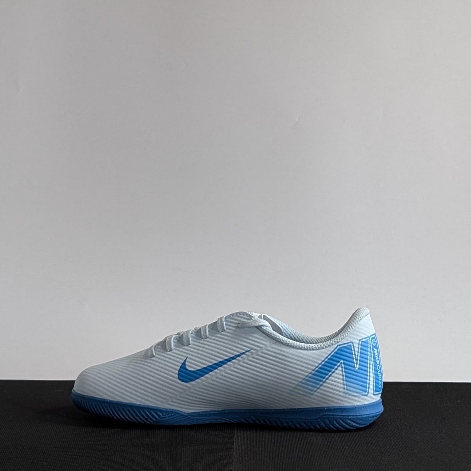 Nike Jr Vapor 16 Club IC - FQ8289-400